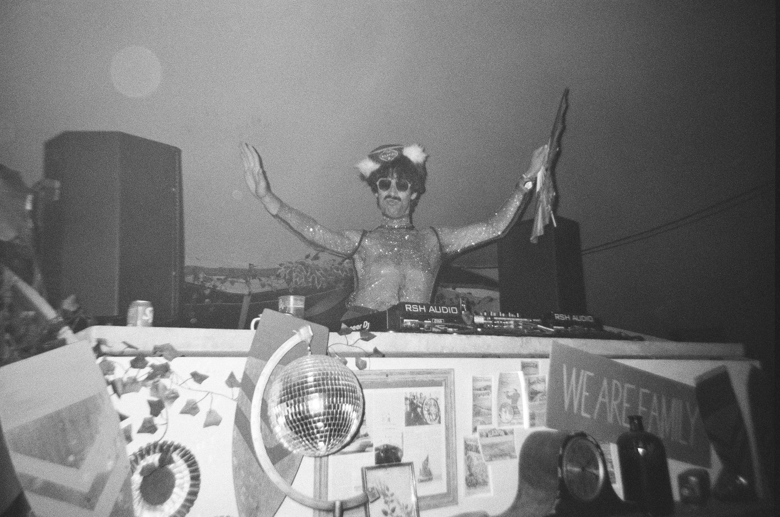 000186610025_22.jpg