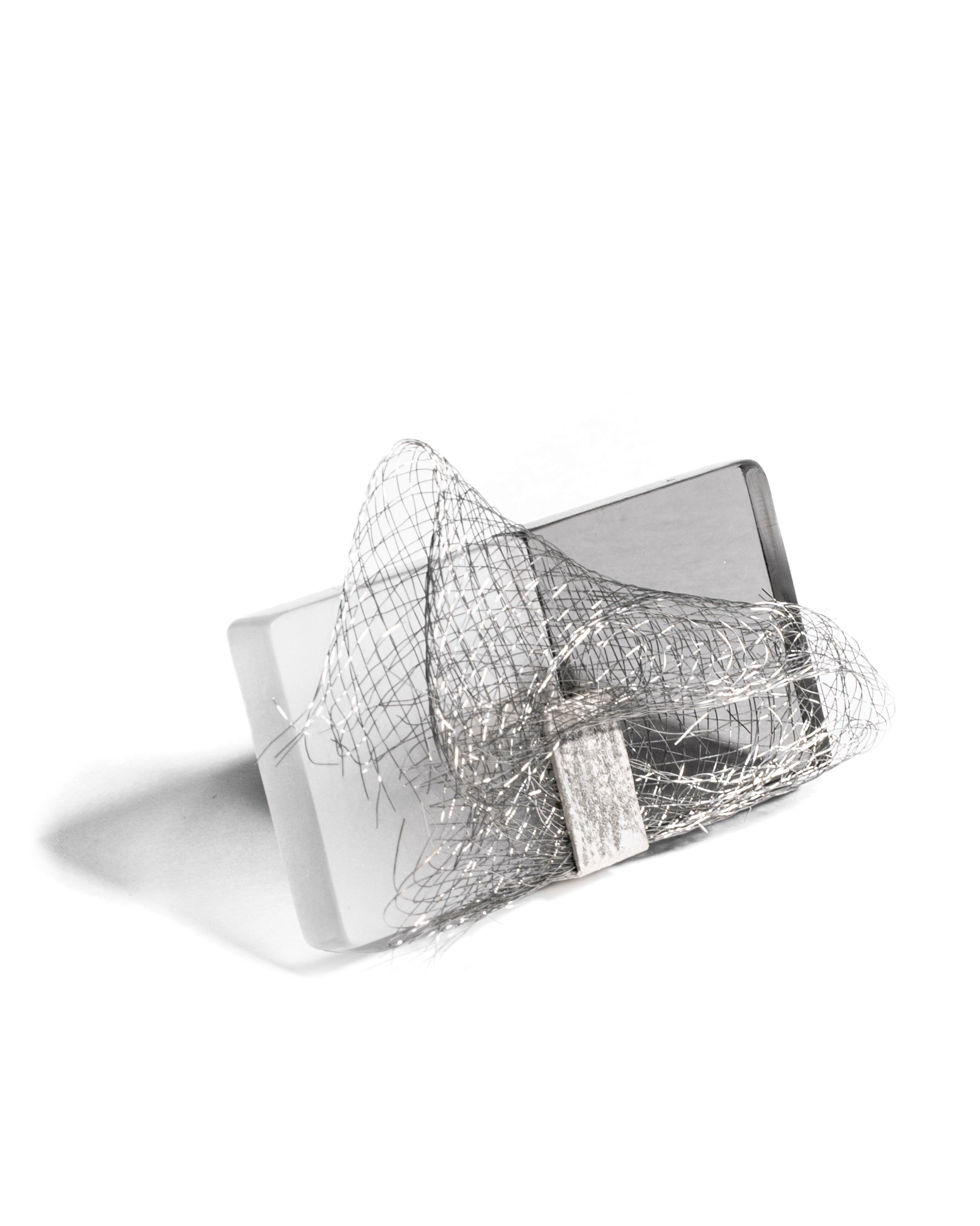 009-mesh-in-motion-iii-white.png