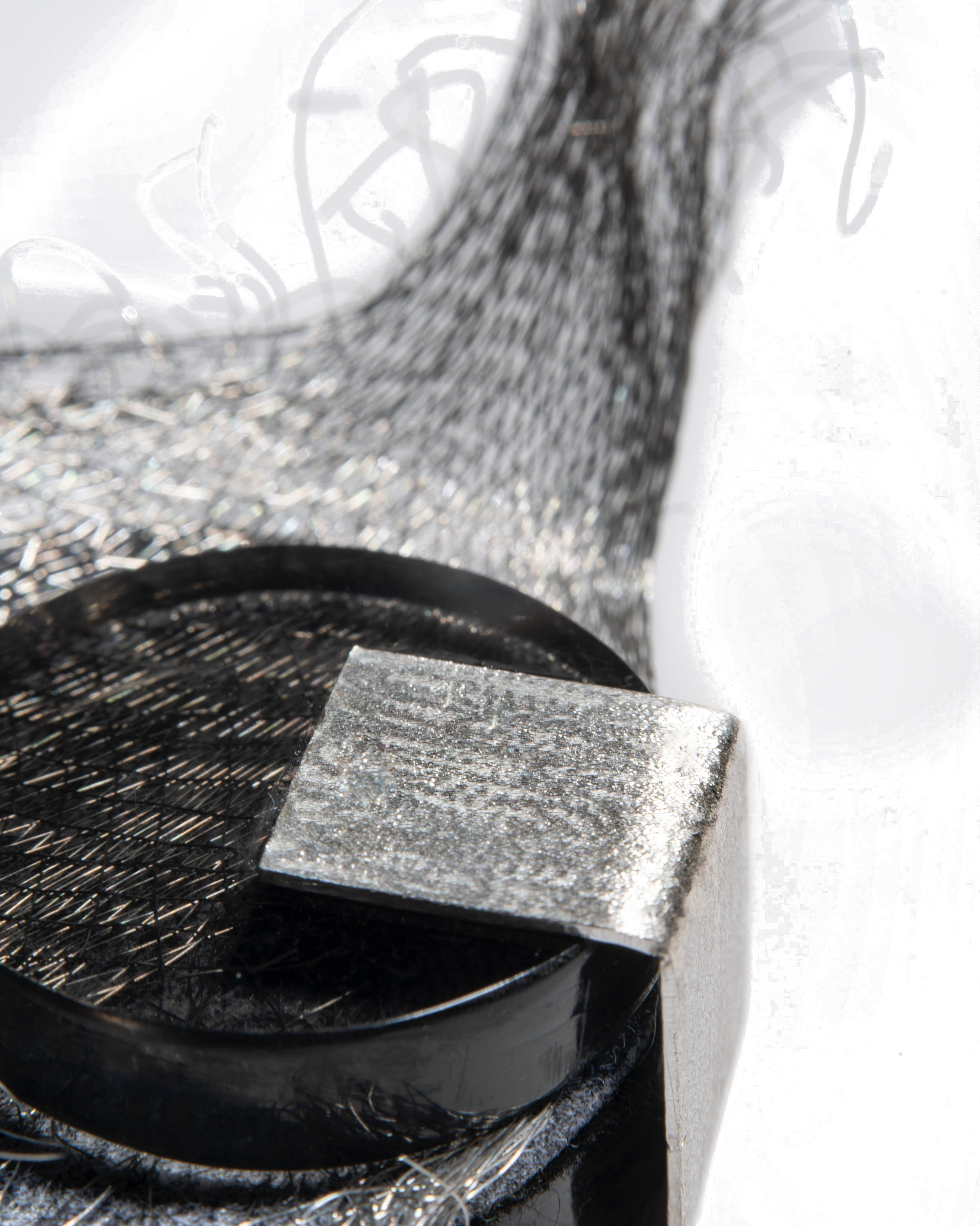 013-mesh-in-motion-i-white.png