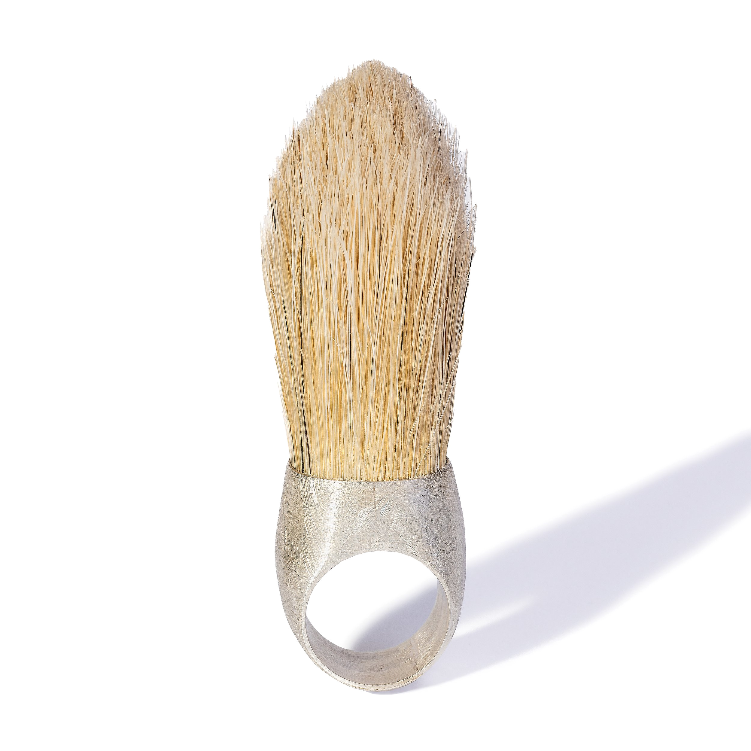 050-brush-white.png