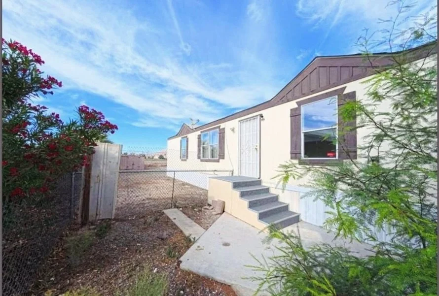 🏡 Golf course views without the premium price tag.
$256,500
This 3-bedroom home sits on the golf course with beautiful Sunrise Mountain views and is priced nearly $50,000 less than a similar nearby property.

If you&rsquo;ve been waiting for an affo