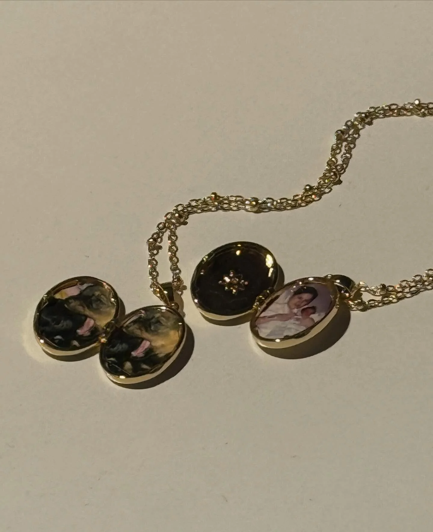 day full of love, lockets, + pretty memories 💫
thank you for being part of our workshop
more events coming soon 💐🍵✨
thank you @gloriascoffeebar for letting us host ♡