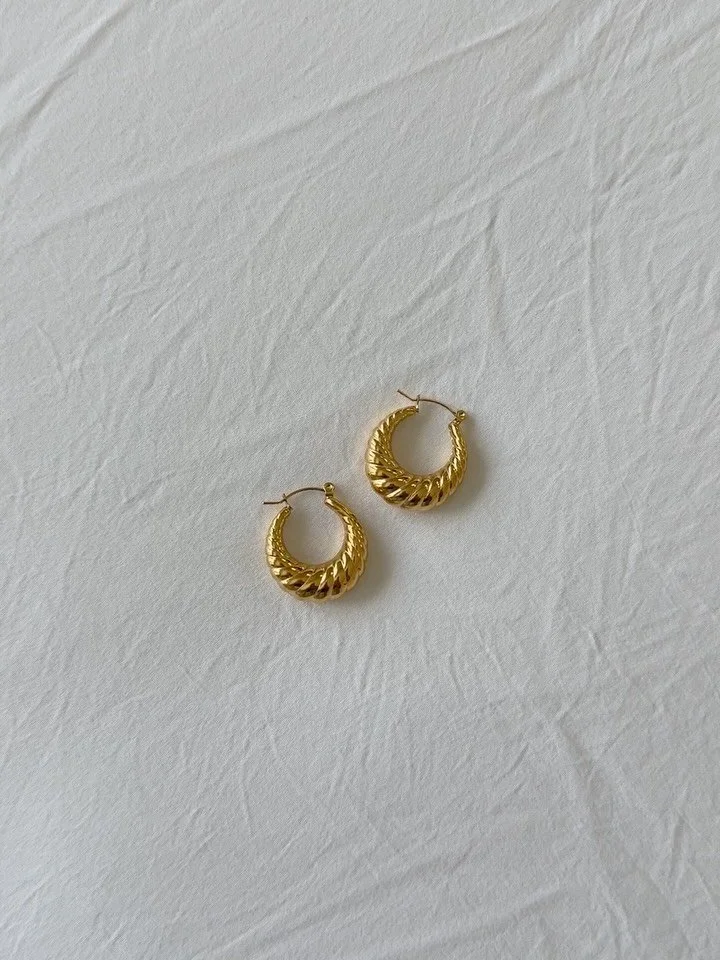 gnr&rsquo;s earring picks of the week. ✨🌟💫🌼
buttercup | vera | daisy | the one