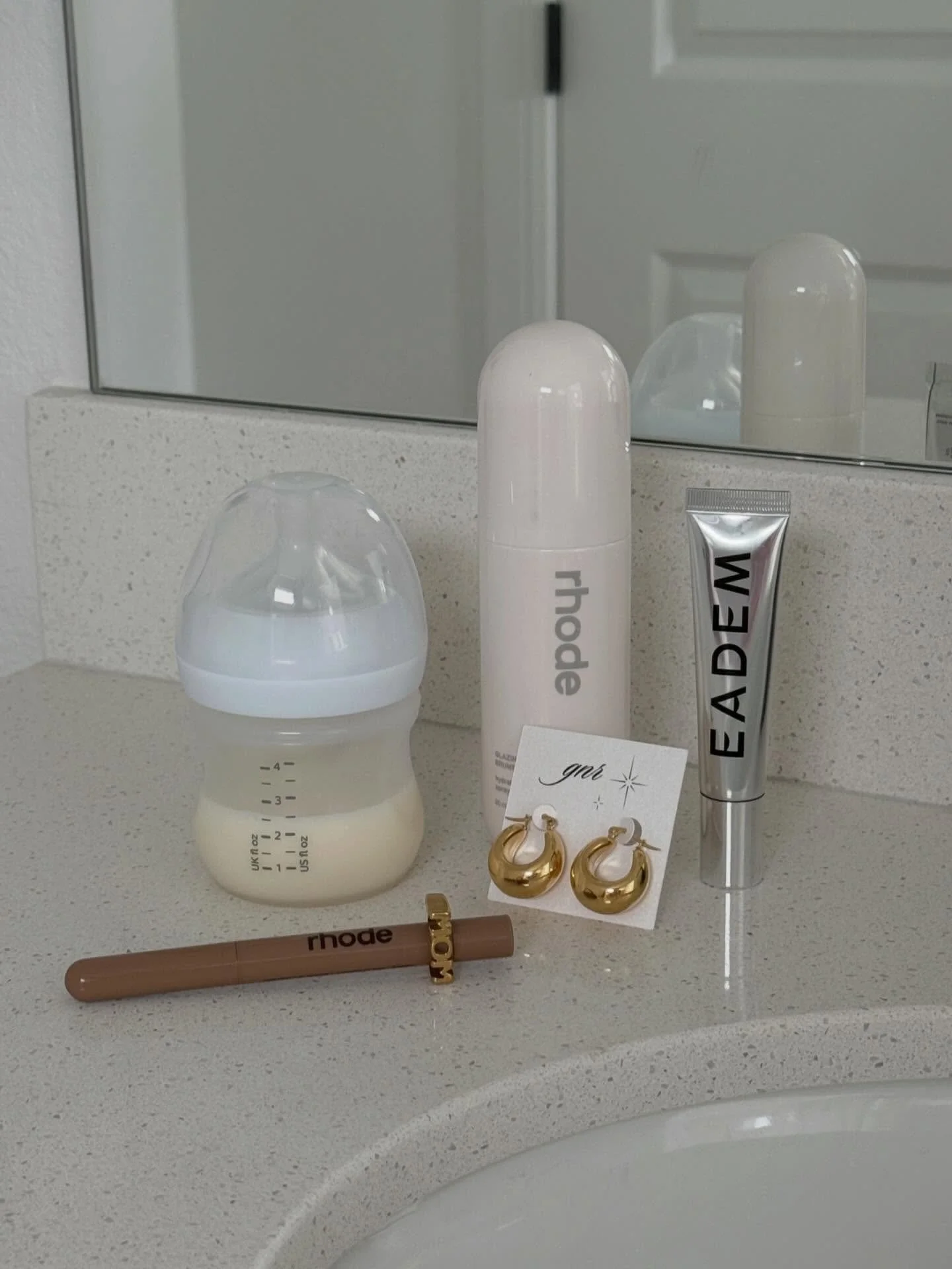 much needed mom essentials 🍼💫🧖🏽&zwj;♀️