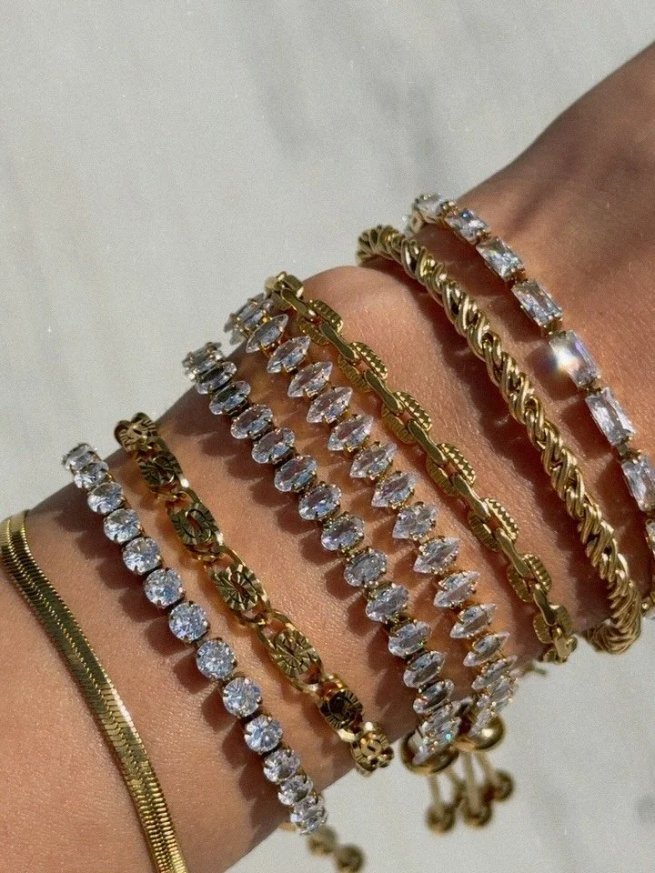 let us curate your personal bracelet stack. ✨💫
dm us to get started.🩶