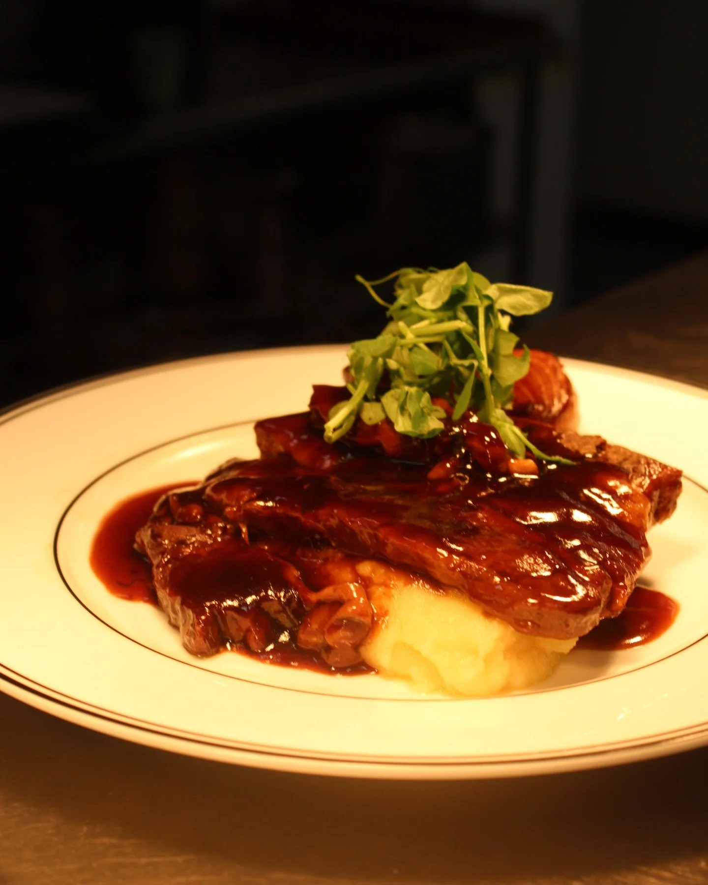 Cold night, warm kitchen, the sort of food that's worth the wait 🔥🍽️

#KitchenVibes #WorthTheWait #WhitstableEats #KentFood #WinterDining #FromScratch #SlowCooked #ProperFood #KitchenLife #WhitstableDining #FoodieHeaven #SeasonalCooking