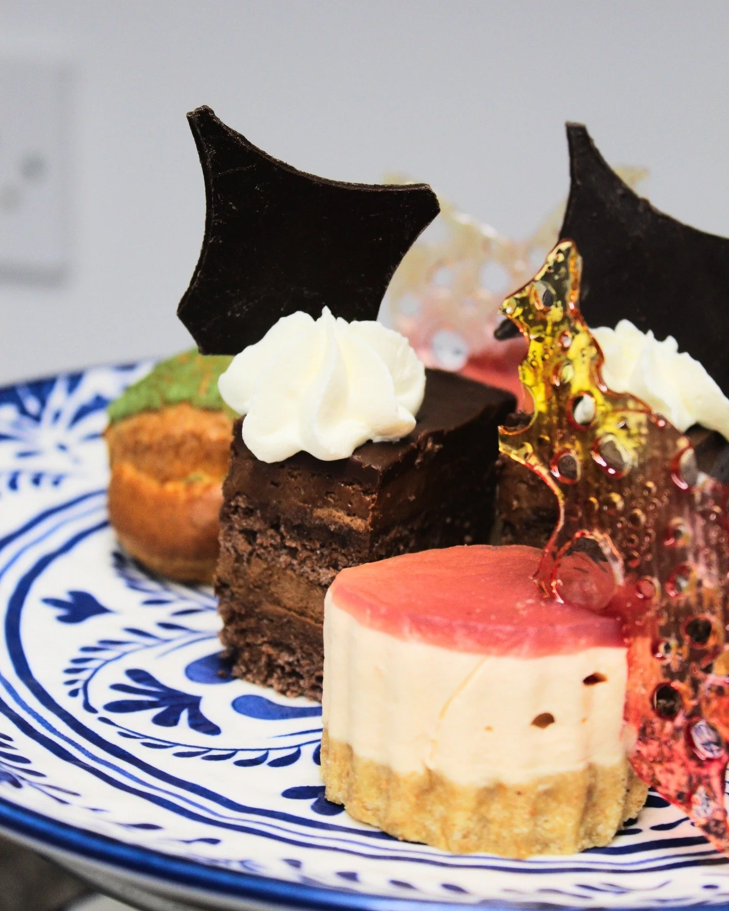 Those slow, sunny afternoons are back. 🌞

The kind that calls for tea, something sweet, and a long catch-up on the terrace.

#WorldHealthDay #SlowLiving #TerraceTime #WhitstableCoast #KentStaycation #TeaTime #MomentsOfCalm #GoldenHourLight #SeasideT