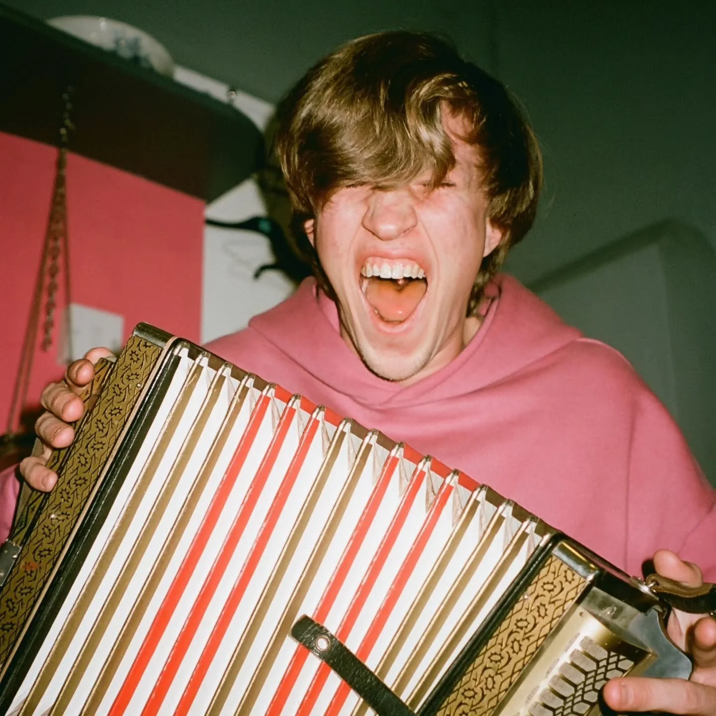 Little 2025 photo dump cuz it's been awhile and I have a large ego. Been teaching and playing music in Brooklyn and NYC in general, and getting up to other high jinks. Life is good :)