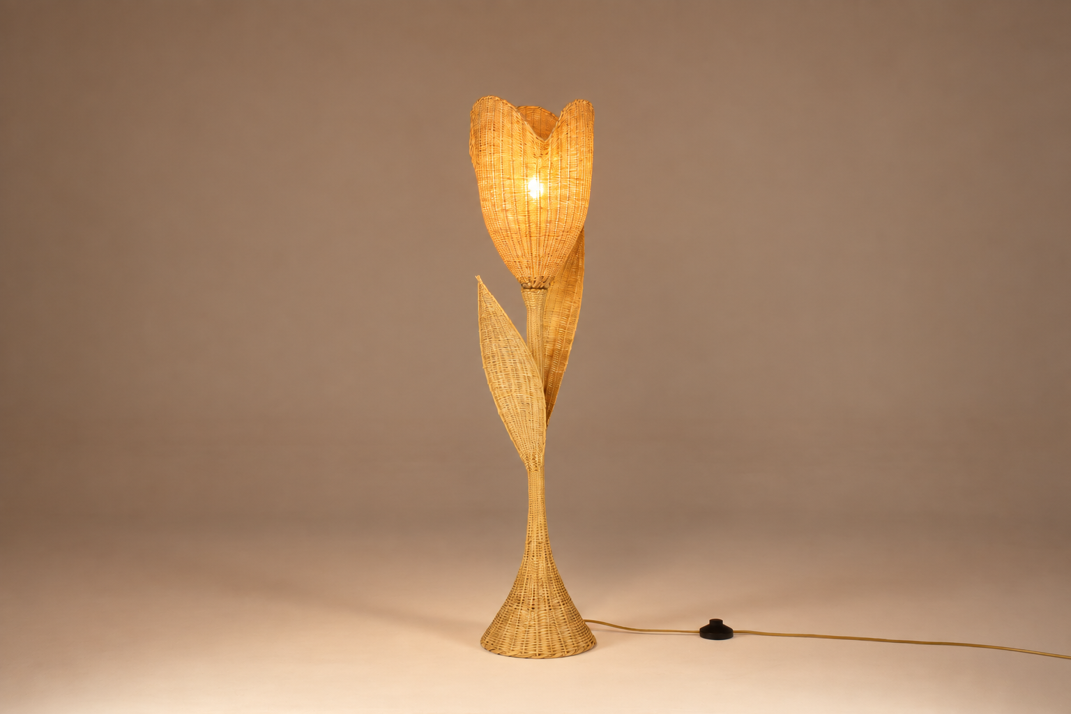 Flo_Table lamp-jas.png