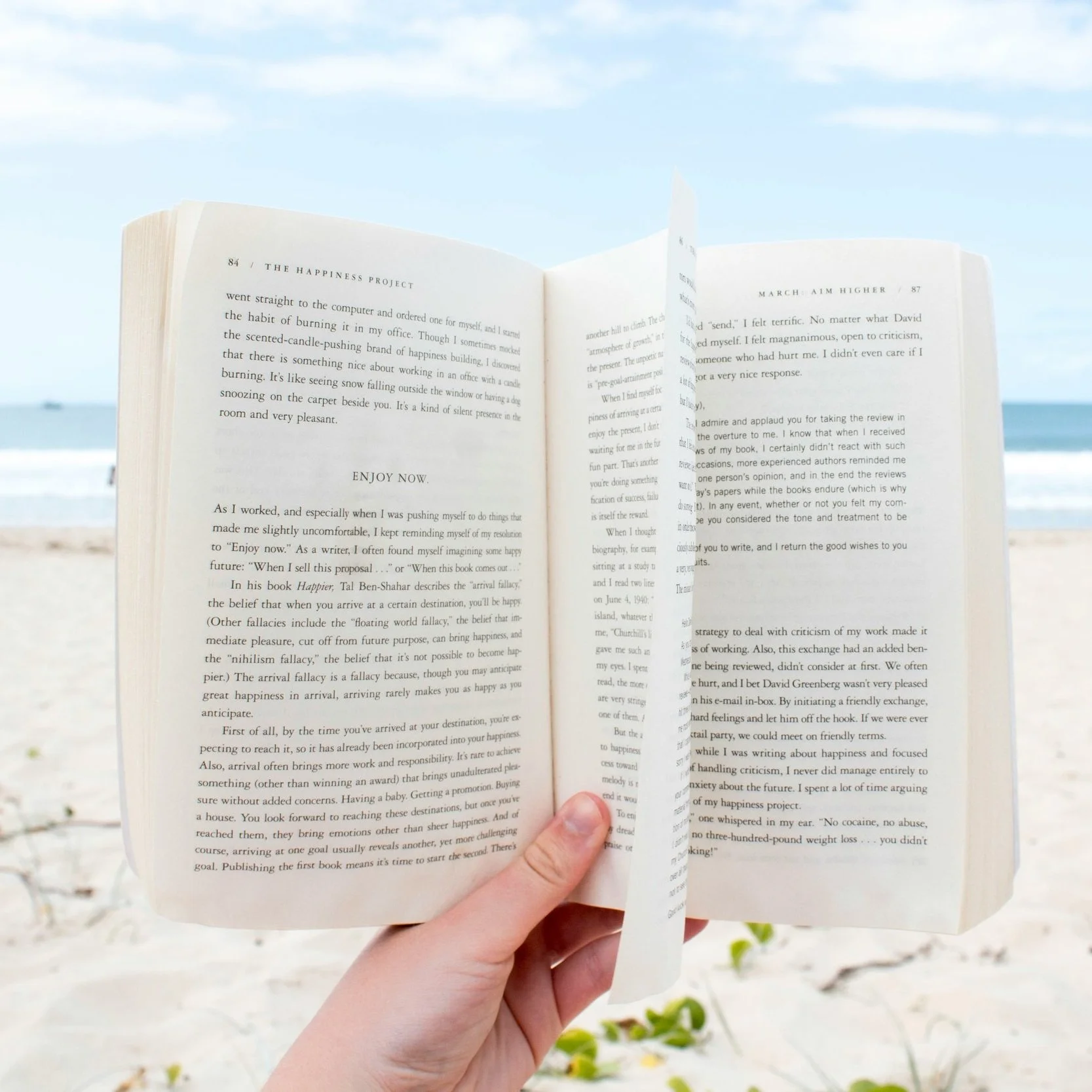 Top 3 Summer Beach Reads You Won’t Want To Put Down