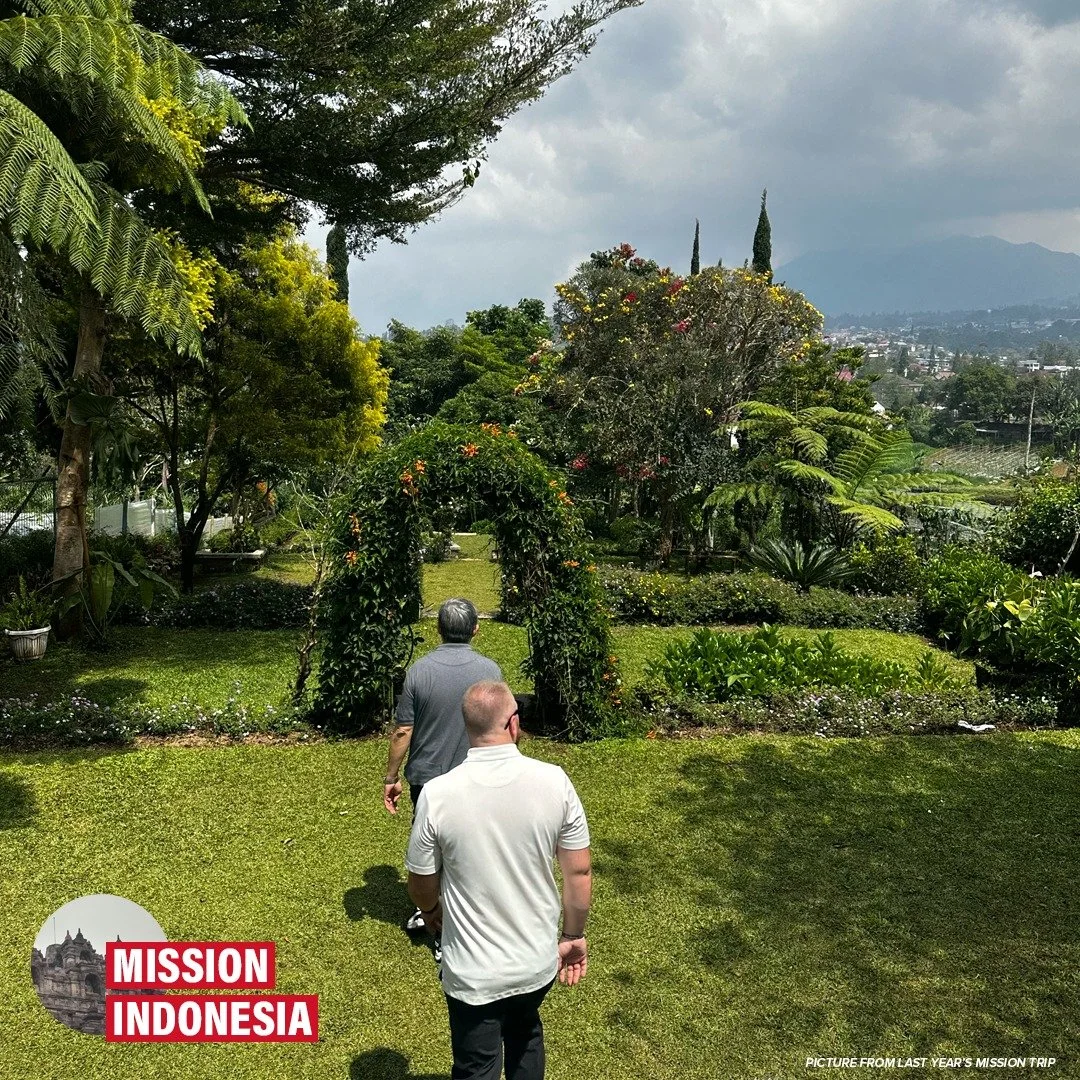 Mission Indonesia Prayer Prompt:
This morning our team will get a little time to take in some of the sights and culture of Jakarta. This evening we will get to spend several hours at the seminary in Jakarta discussing God's call on the lives of His p