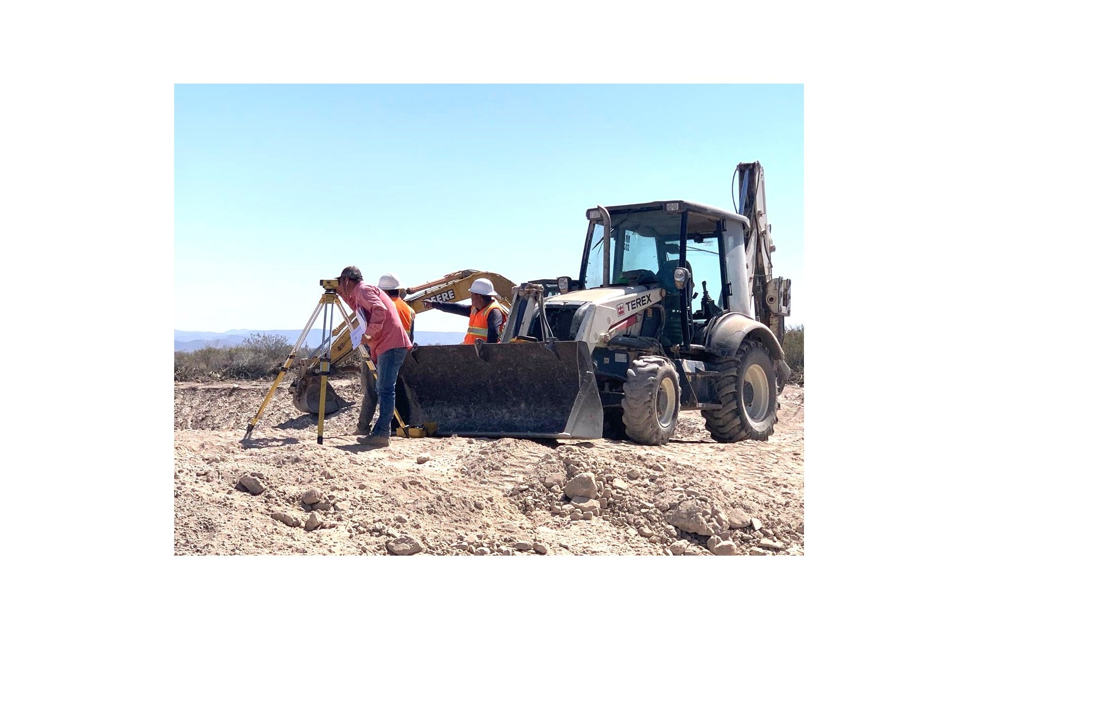 RETROEXCAVADORA TEREX 760 B 2024 PEQUEÑA.jpg