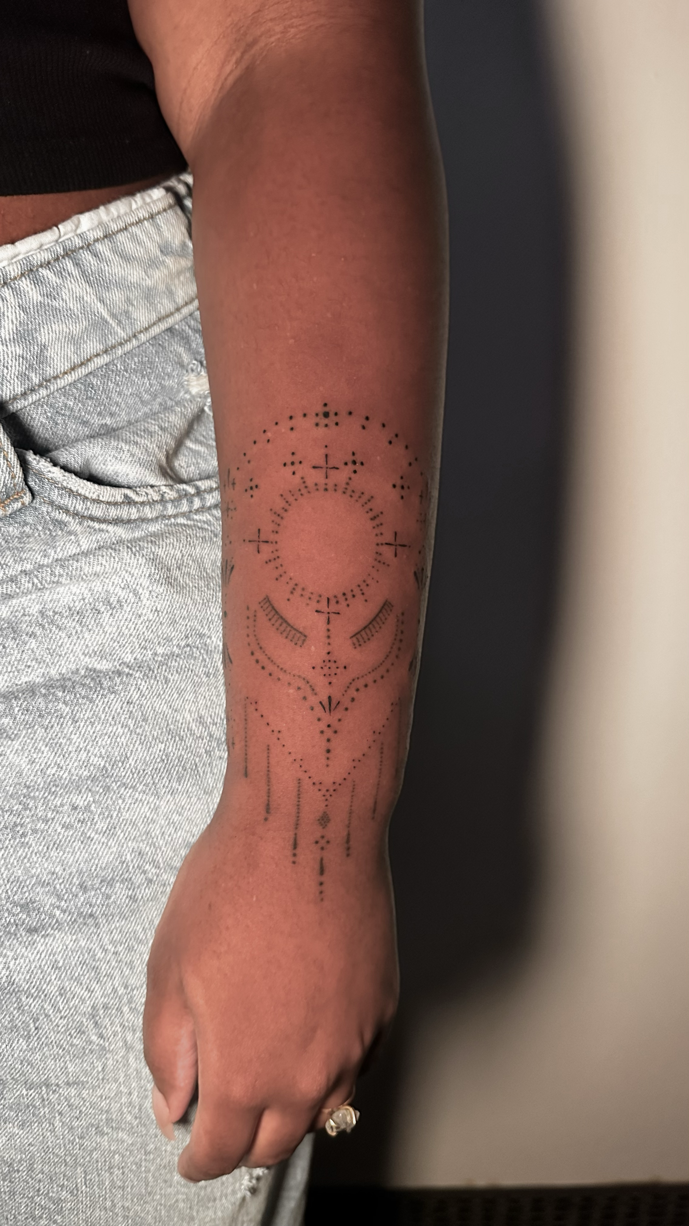 "blossoming woman" hand adornment (half day)