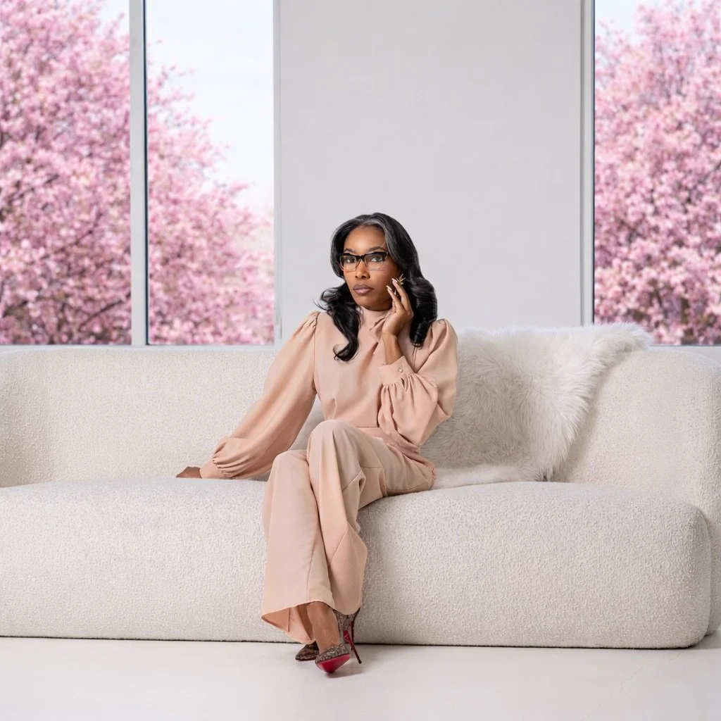 It&rsquo;s a new season🌱🌷🌳 and fresh, new beginnings are unfolding for you right on time&hellip;! &bull; &ldquo;Behold, I will do a new thing; now it shall spring forth; shall ye not know it?&rdquo; &mdash; Isaiah 43:19
#JoyLeanne #HelloSpring #Ne