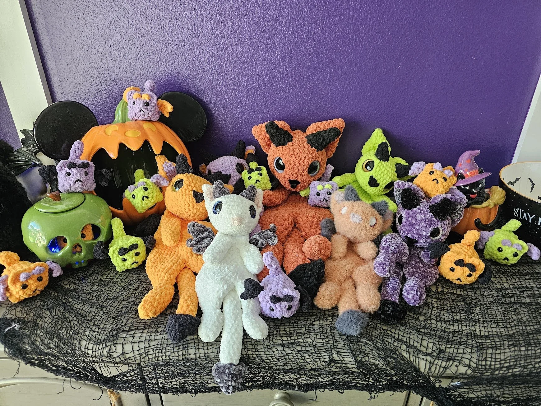 Vixen and Amber the Cat Dragons