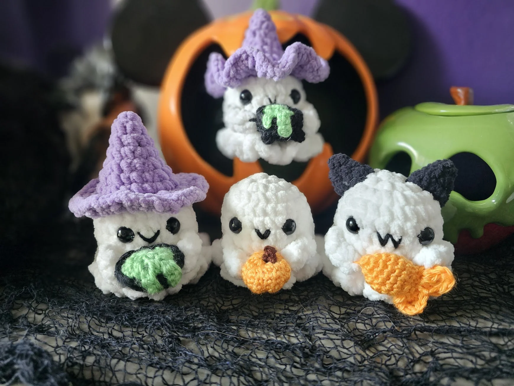 Mini Ghost Plushies Crochet Pattern