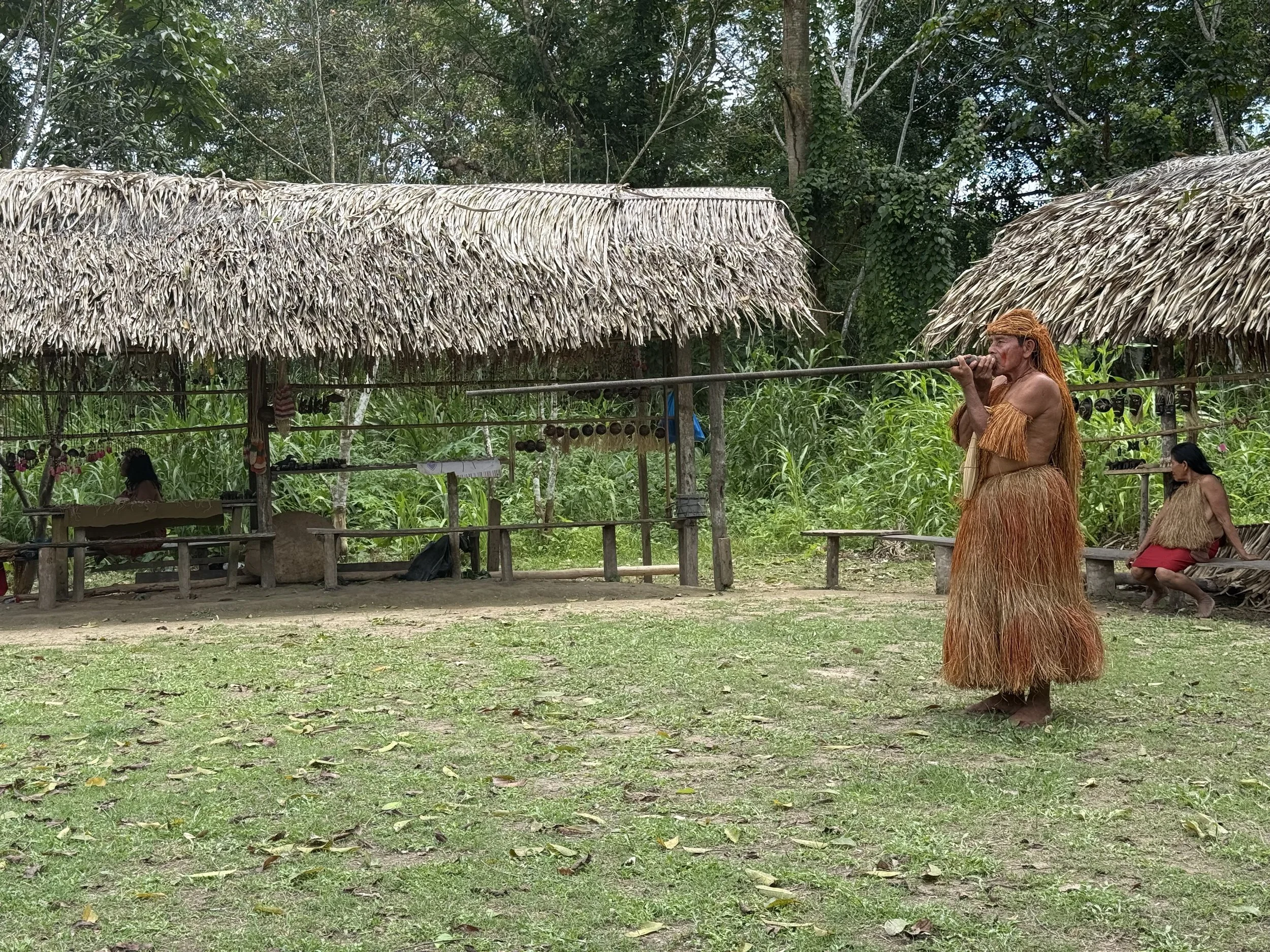 Yagua Hunter demonstrating the Blowdart
