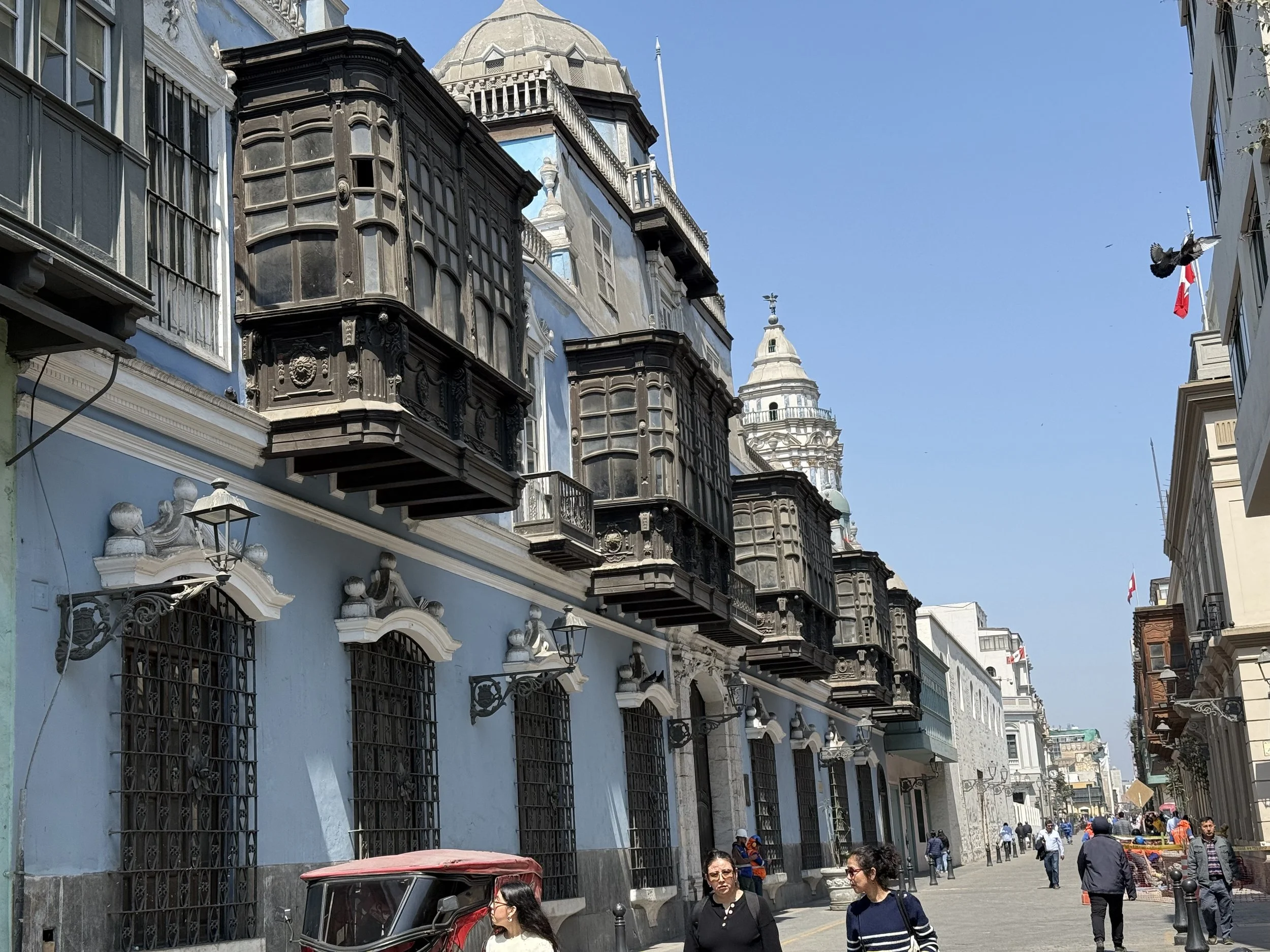 Wooden window balcony’s. 