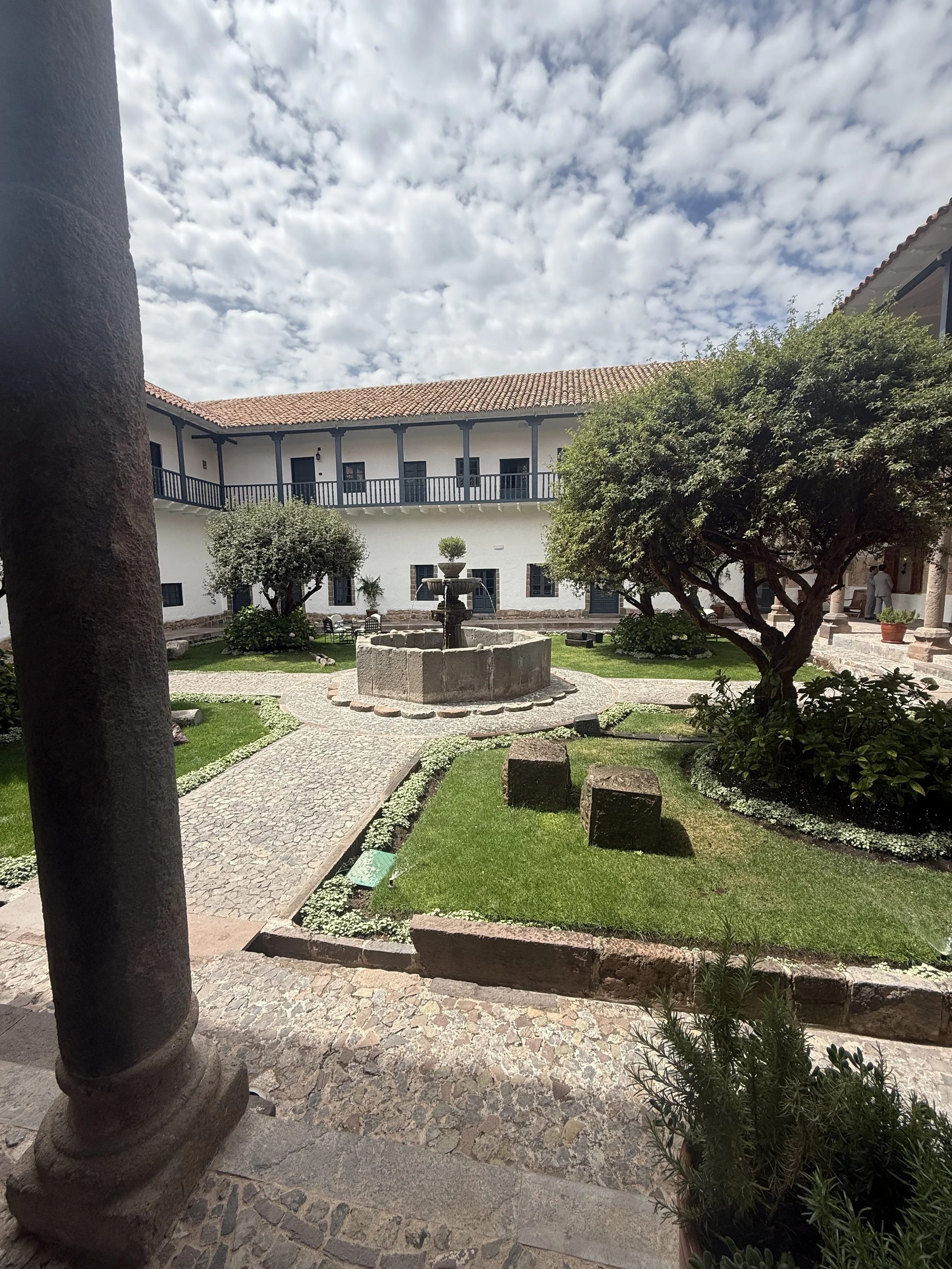 Courtyard at Palacio Nazarenas