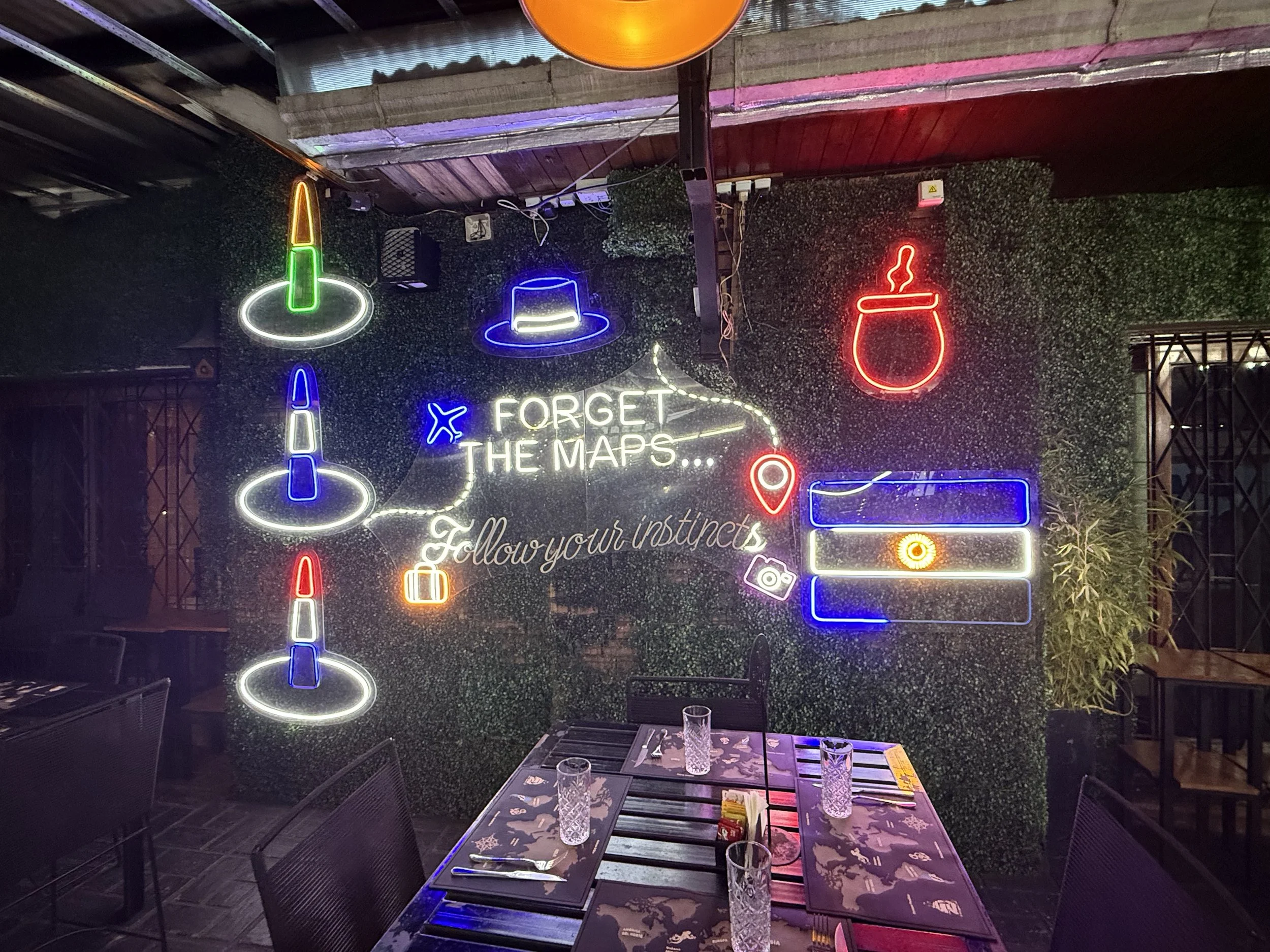 Fun Wall art in neon.