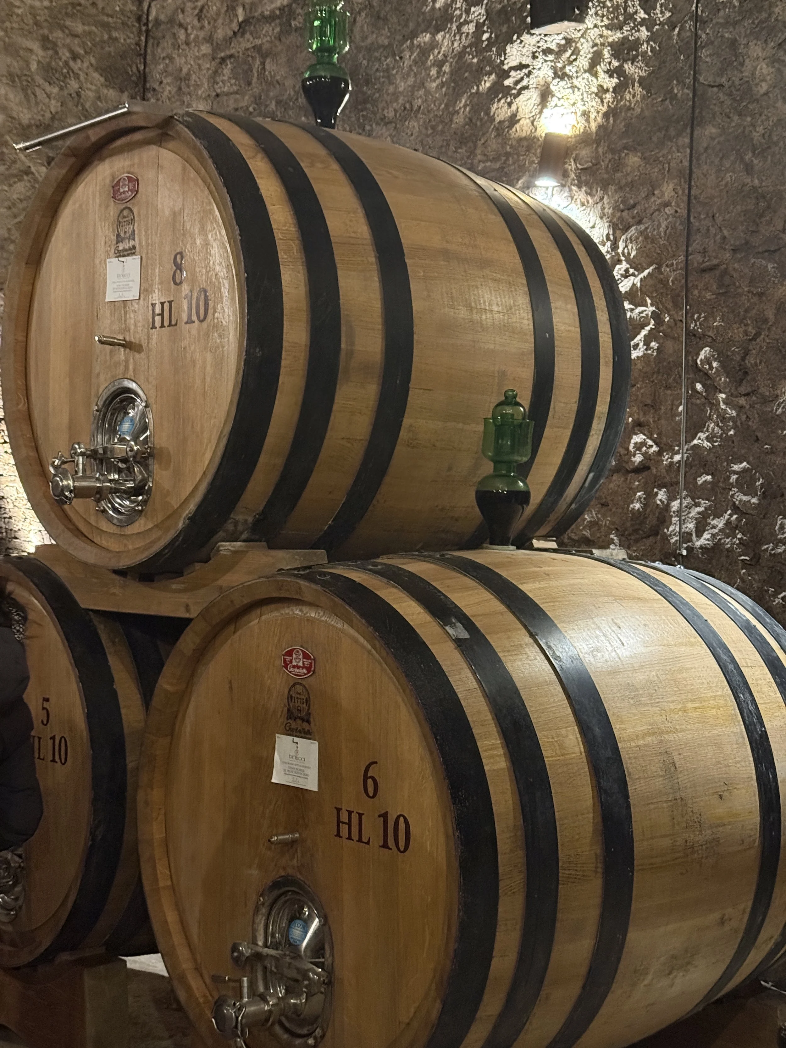 Smaller casks for different wine