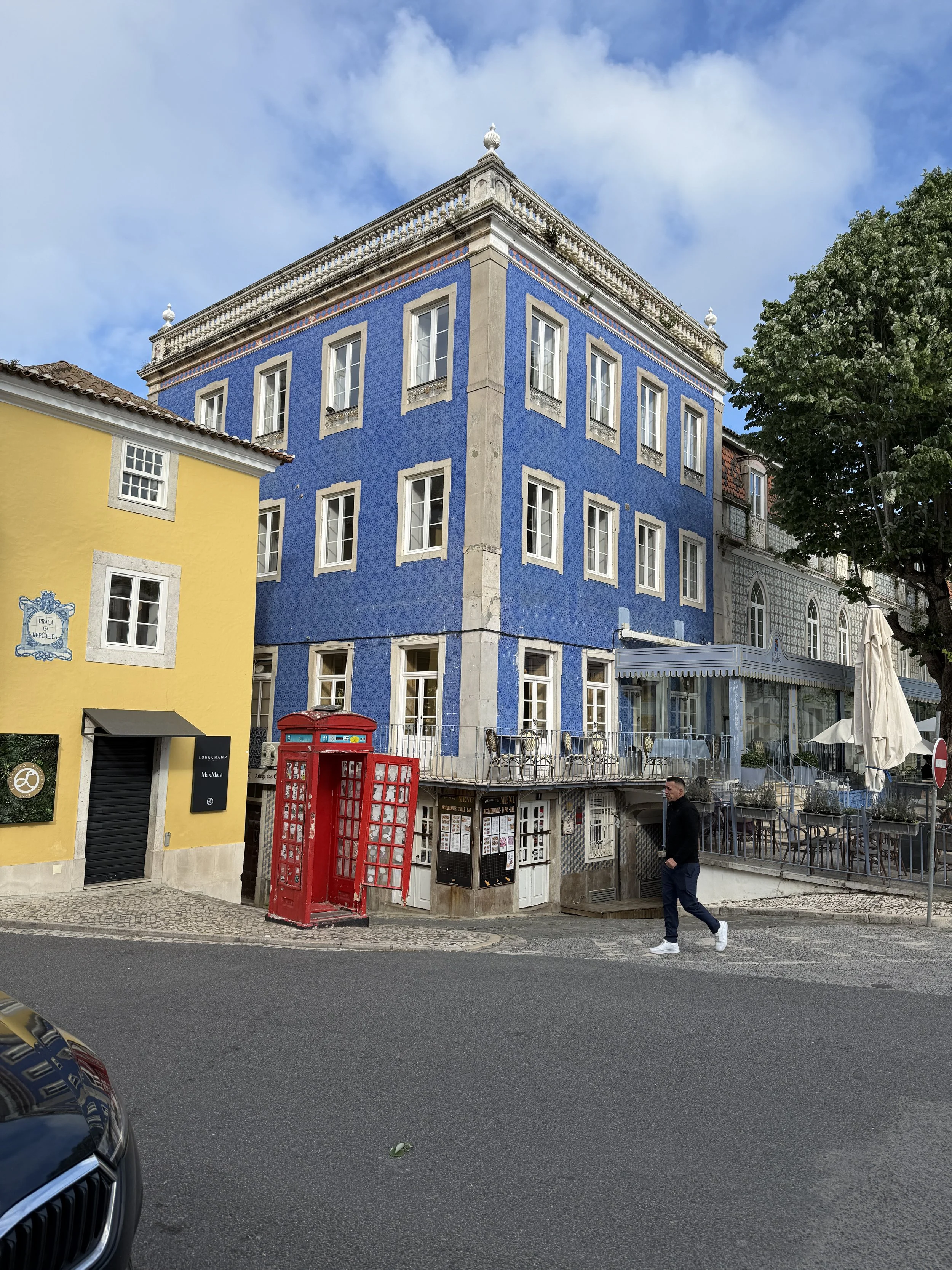 Beautifully tiled buildings.