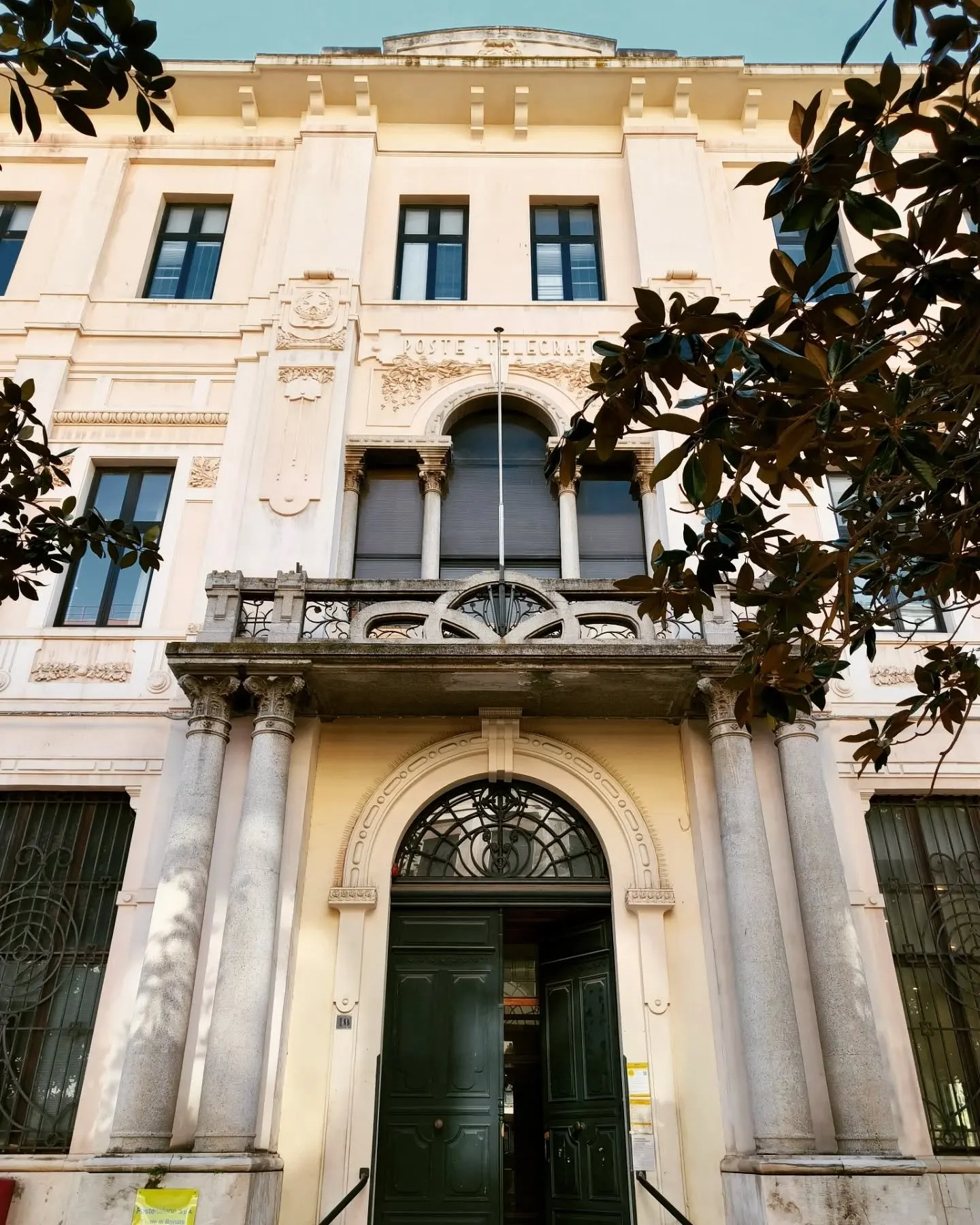 A Brindisi per l'avvio dei lavori del Palazzo delle Poste #refurbishment #aavvce #brindisi
