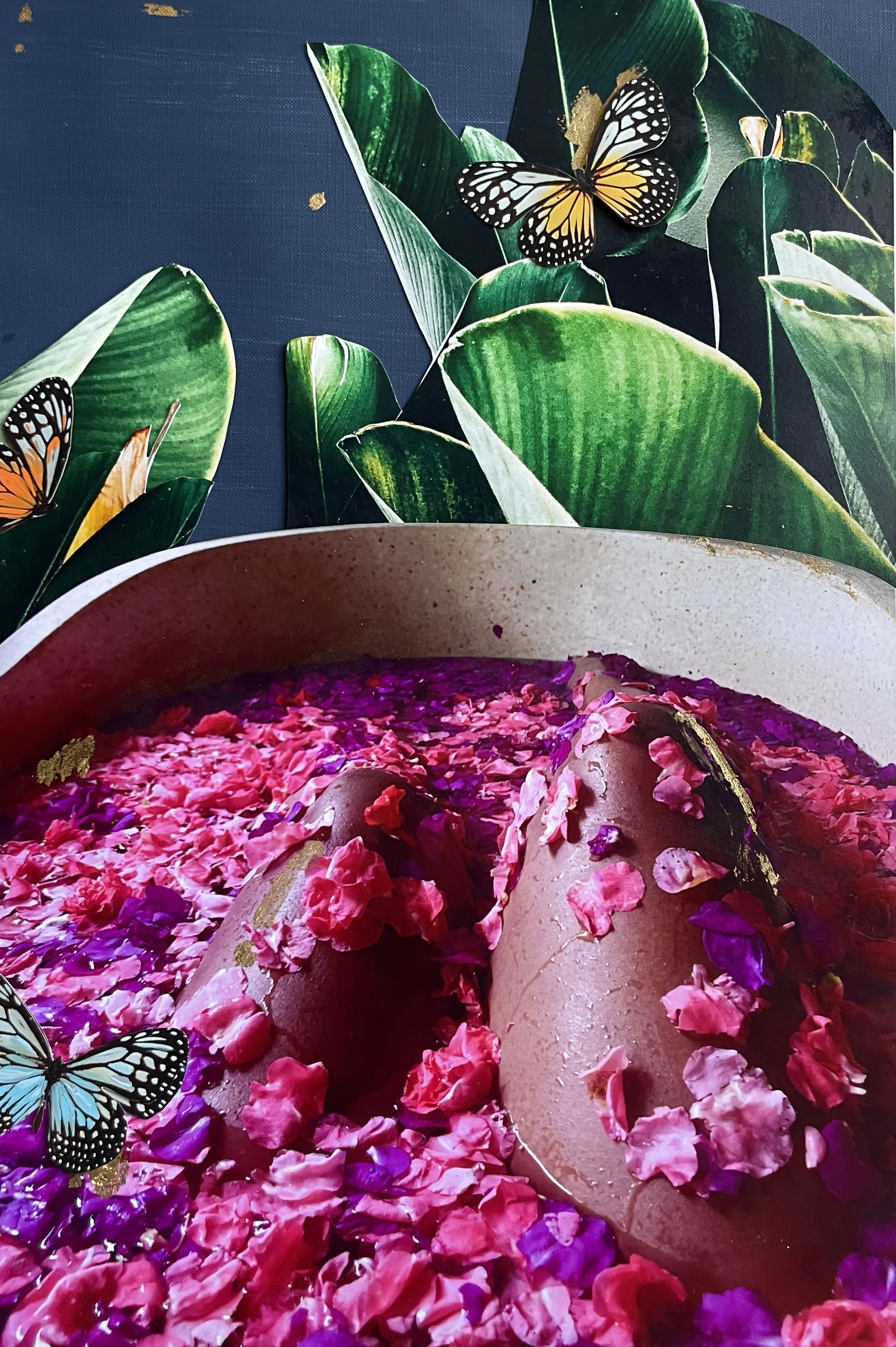 Tub Relaxation Floral Beauty.png