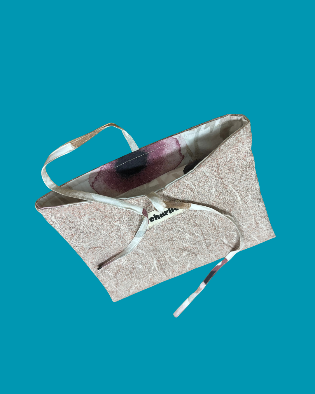 pochette-à-livre-coquette-serpentine-3.png