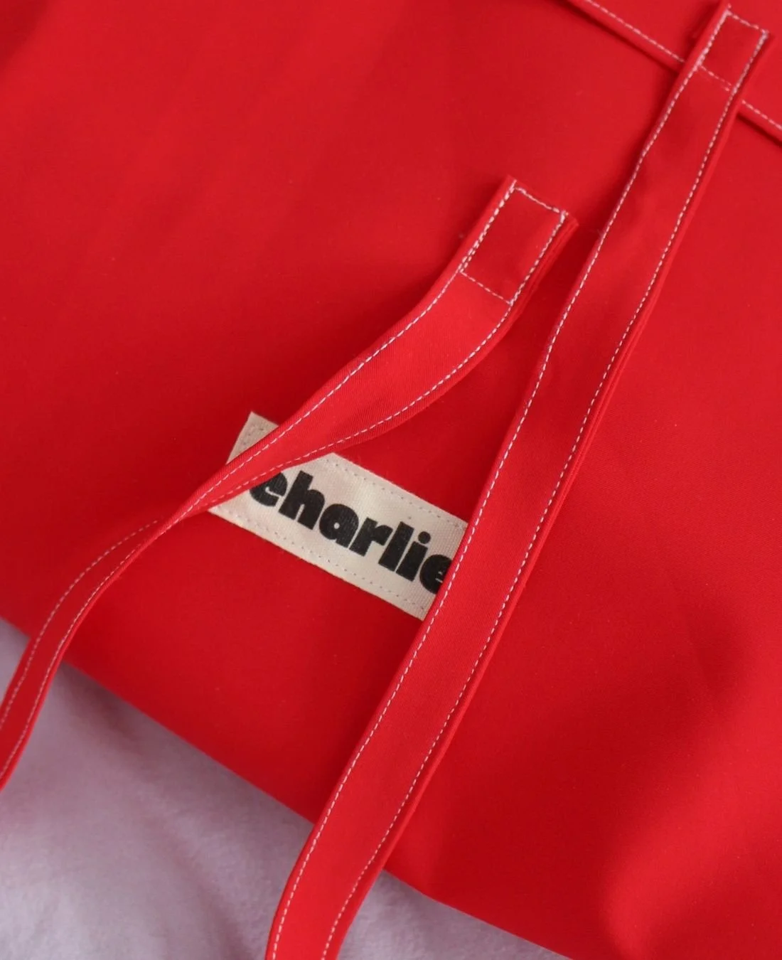 Charlie Hulin-Olivia-sac-bandouliere-imperméable-rouge-8.jpg