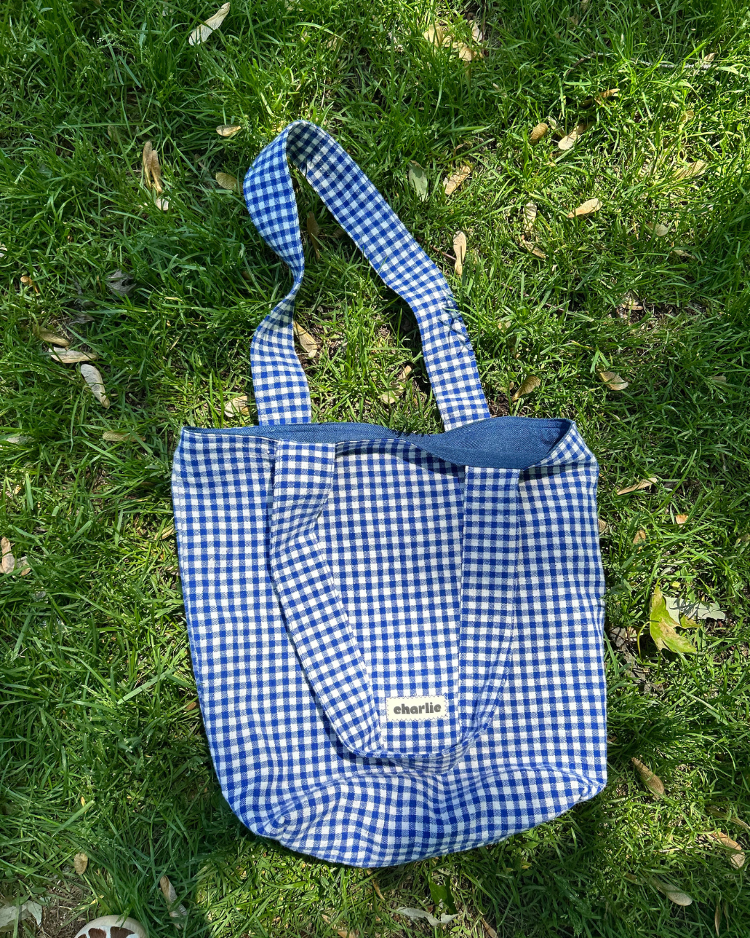 Le Handy-sac-réversible-bleu-vichy-1.png