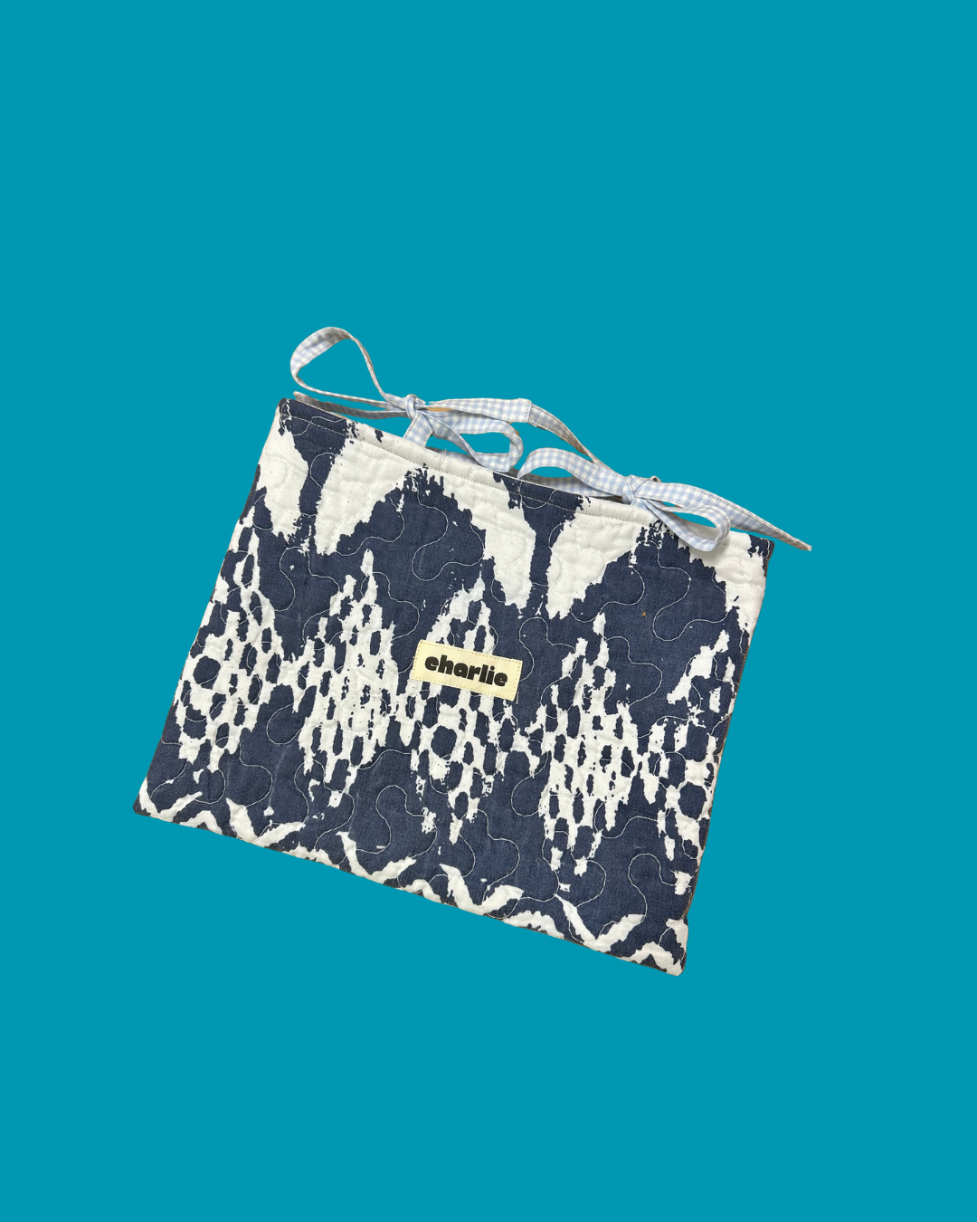 pochette-à-livre-coquette-vichy-bleu-2.png