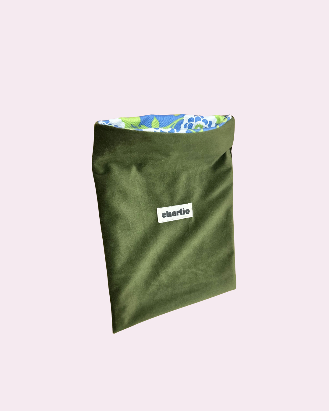 grande-pochette-kindle-livre-velours olive-1.png