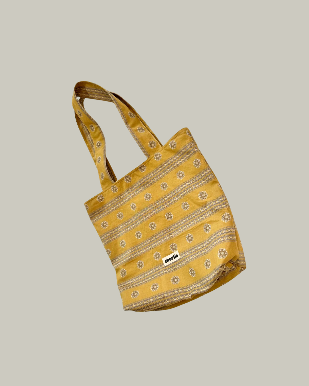 Le Tote-sac-réversible-doré-2.png