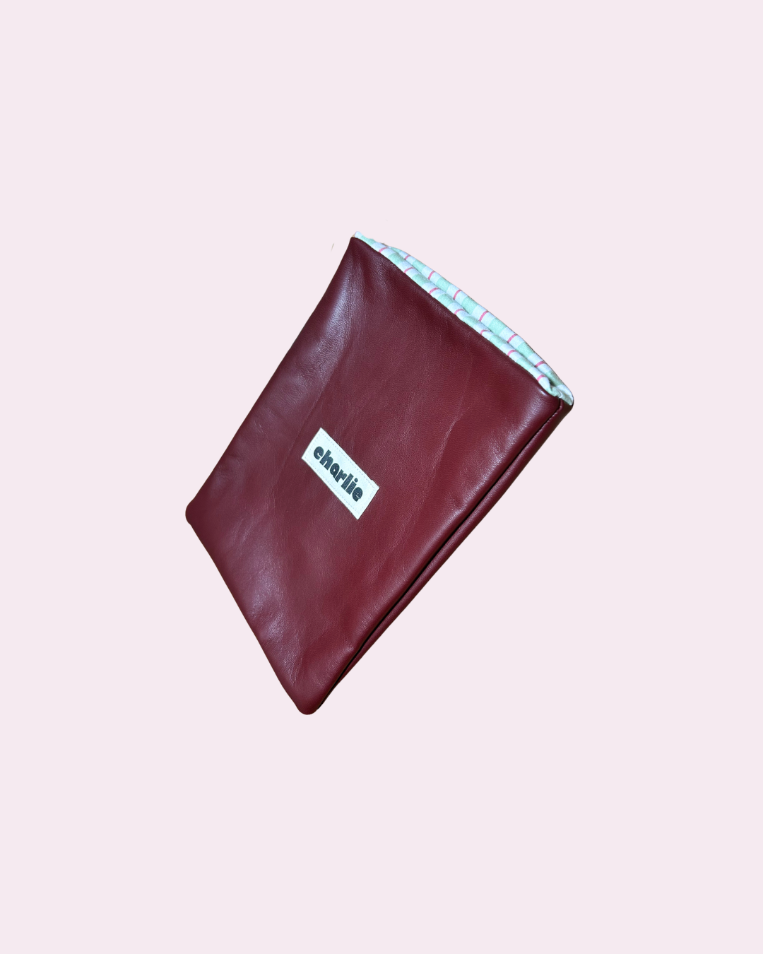 pochette-kindle-petit-livre-cuir-vin-1.png