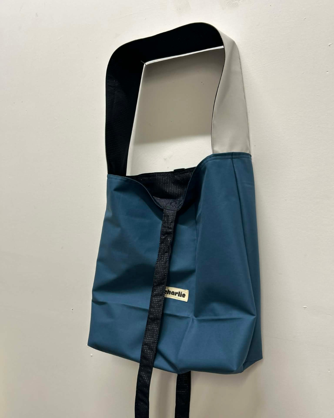 special-sac-reversible-impermeable-bleu-5.png