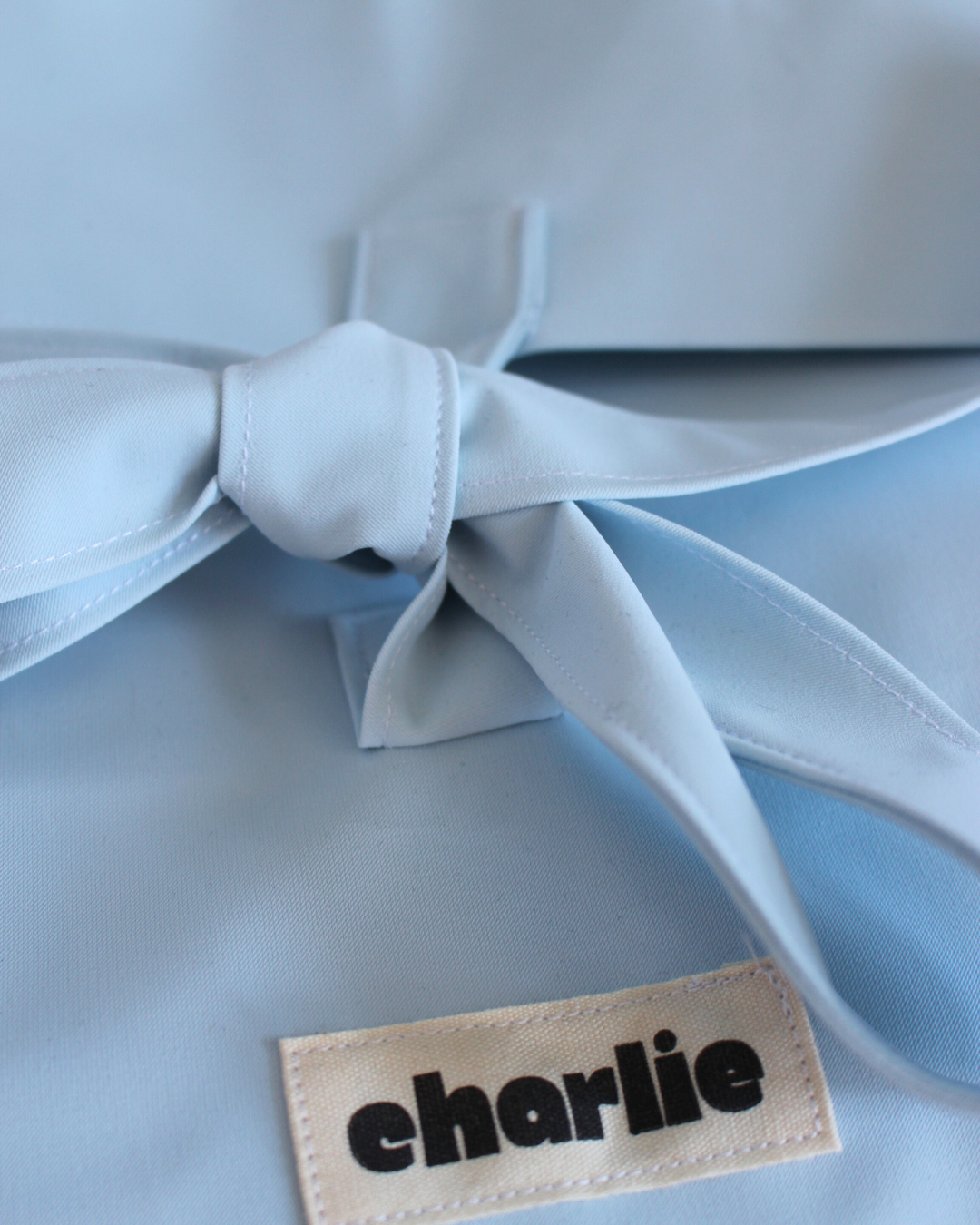 olivia-bandouliere-impermeable-baby-blue-5.png