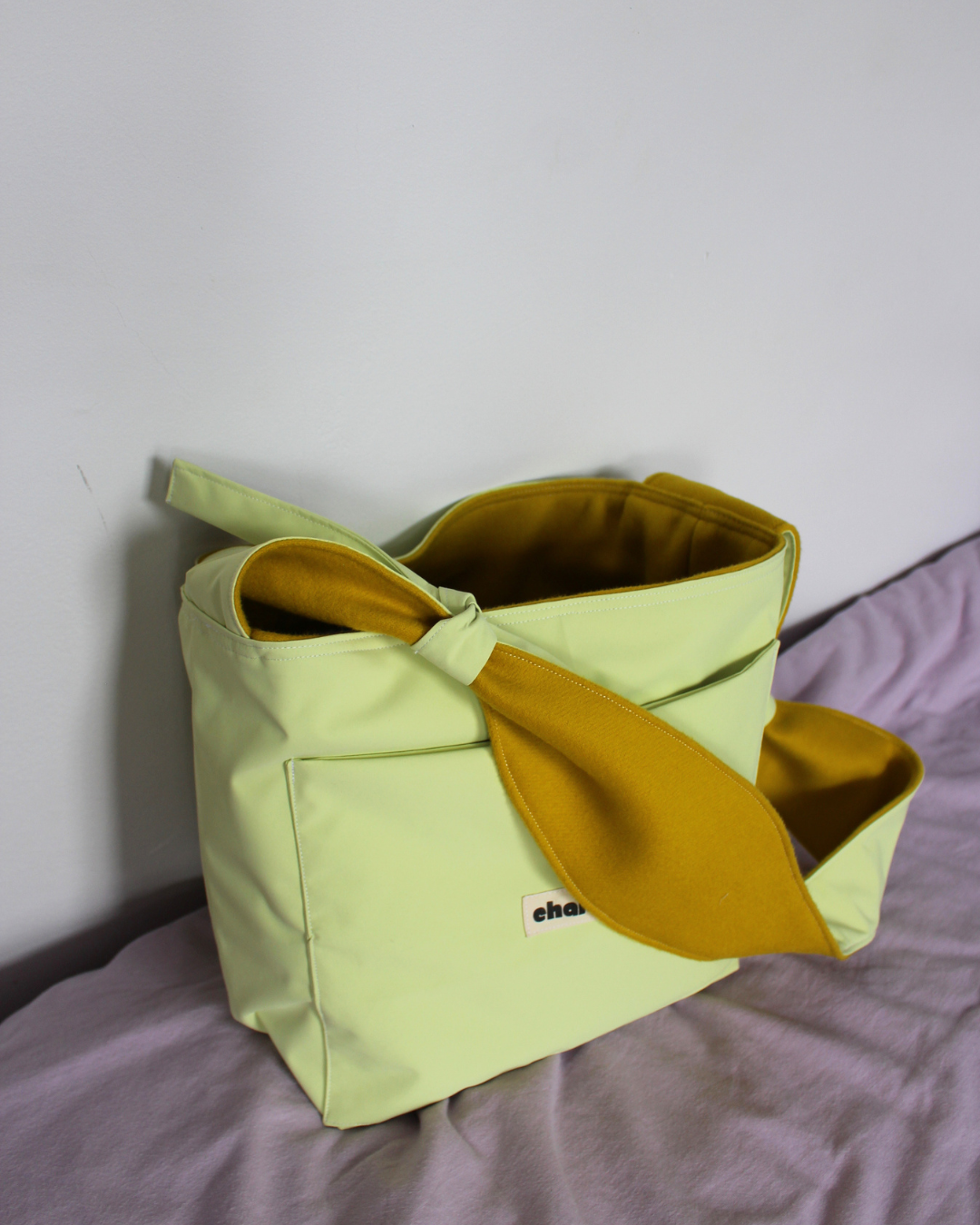 sac-réversible-eva-bandouliere-impermeable-jaune-8.png