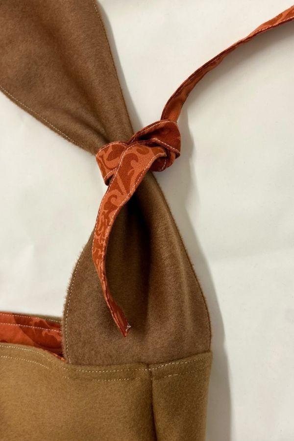 eva-sac-réversible-bandoulière-beige-brique-5.png