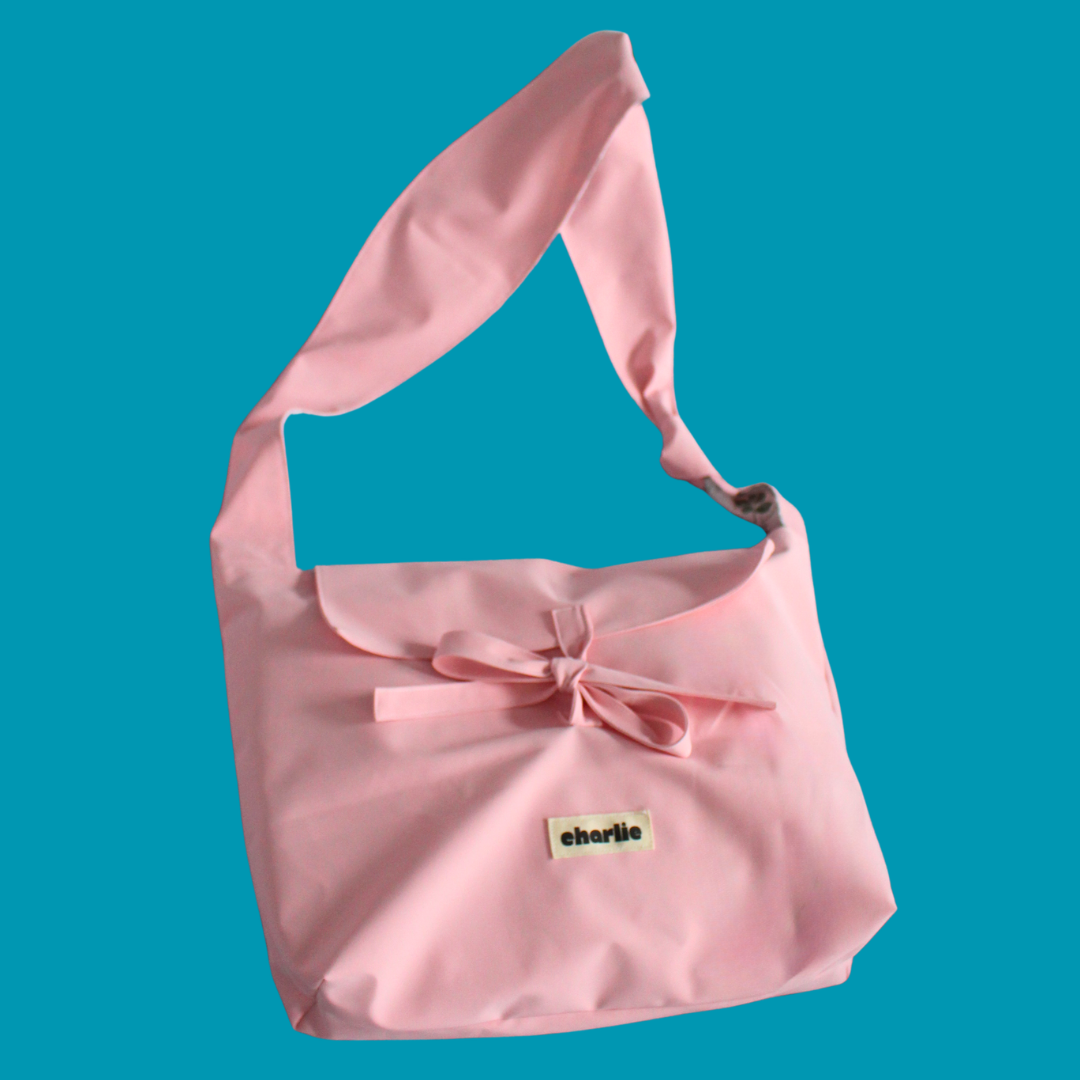 olivia-bandouliere-impermeable-baby-pink-2.png