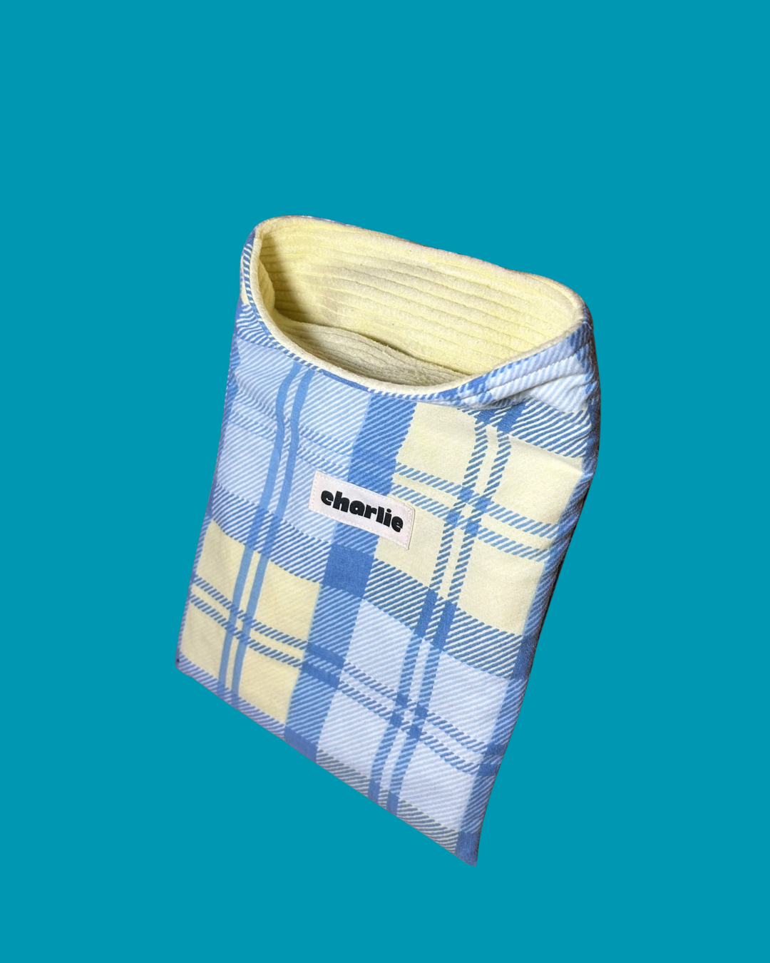 grande-pochette-livre-carreaux-beurre-1.png