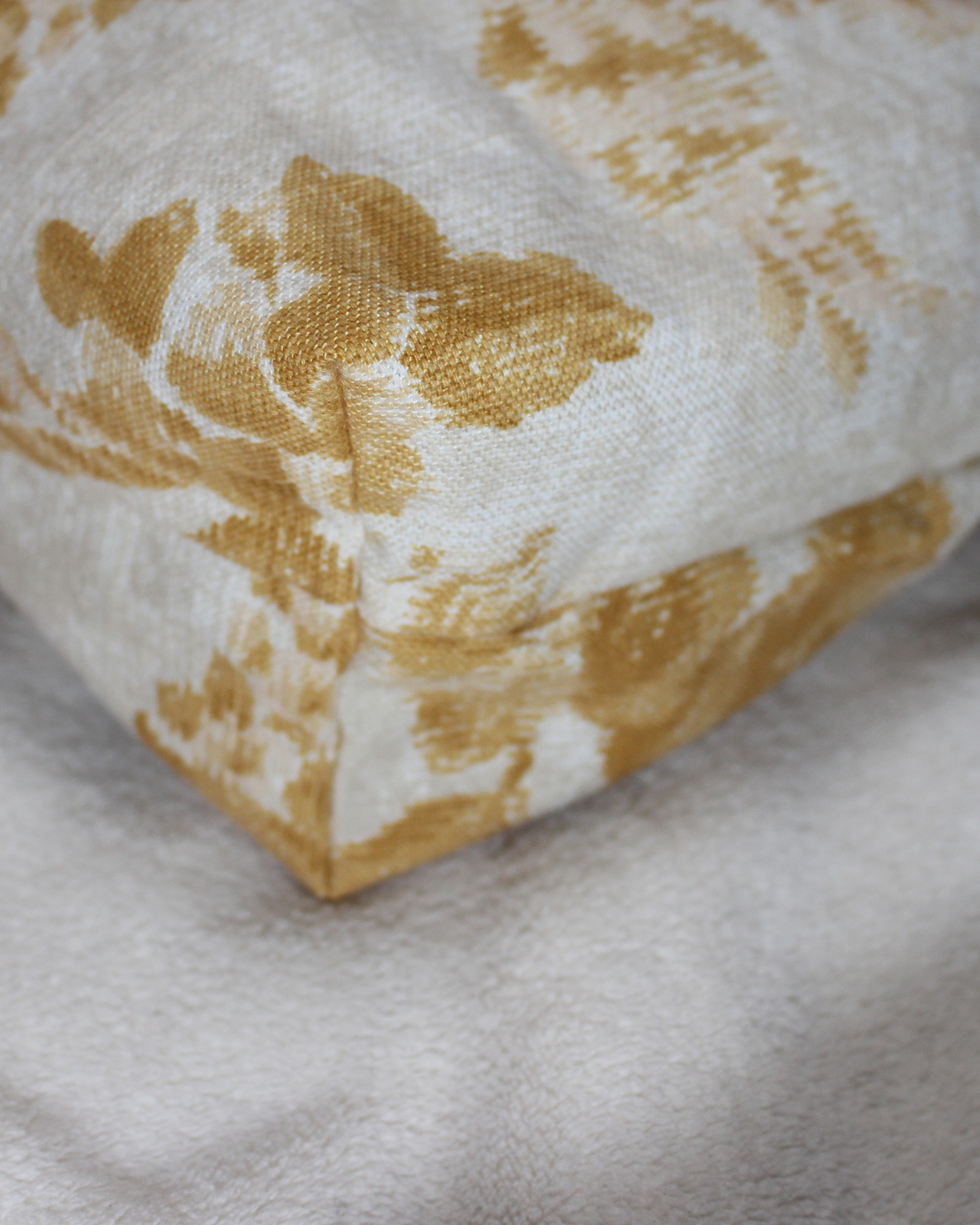 Le Tote-sac-réversible-golden-fleurs-7.png