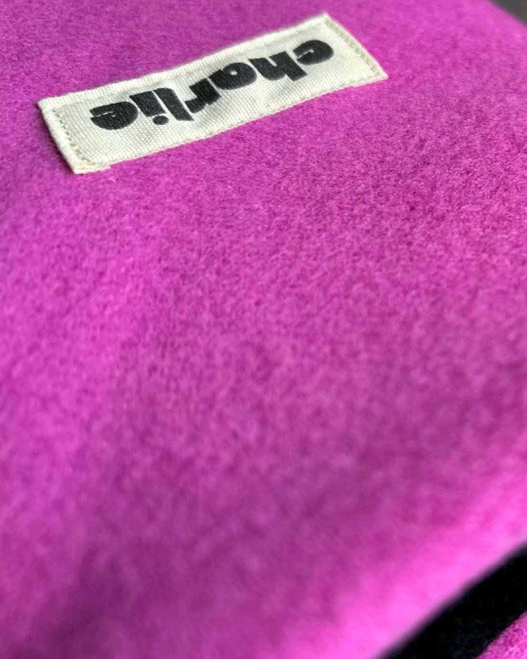 pochette-kindle-petit-livre-réversible-fushia-3.png