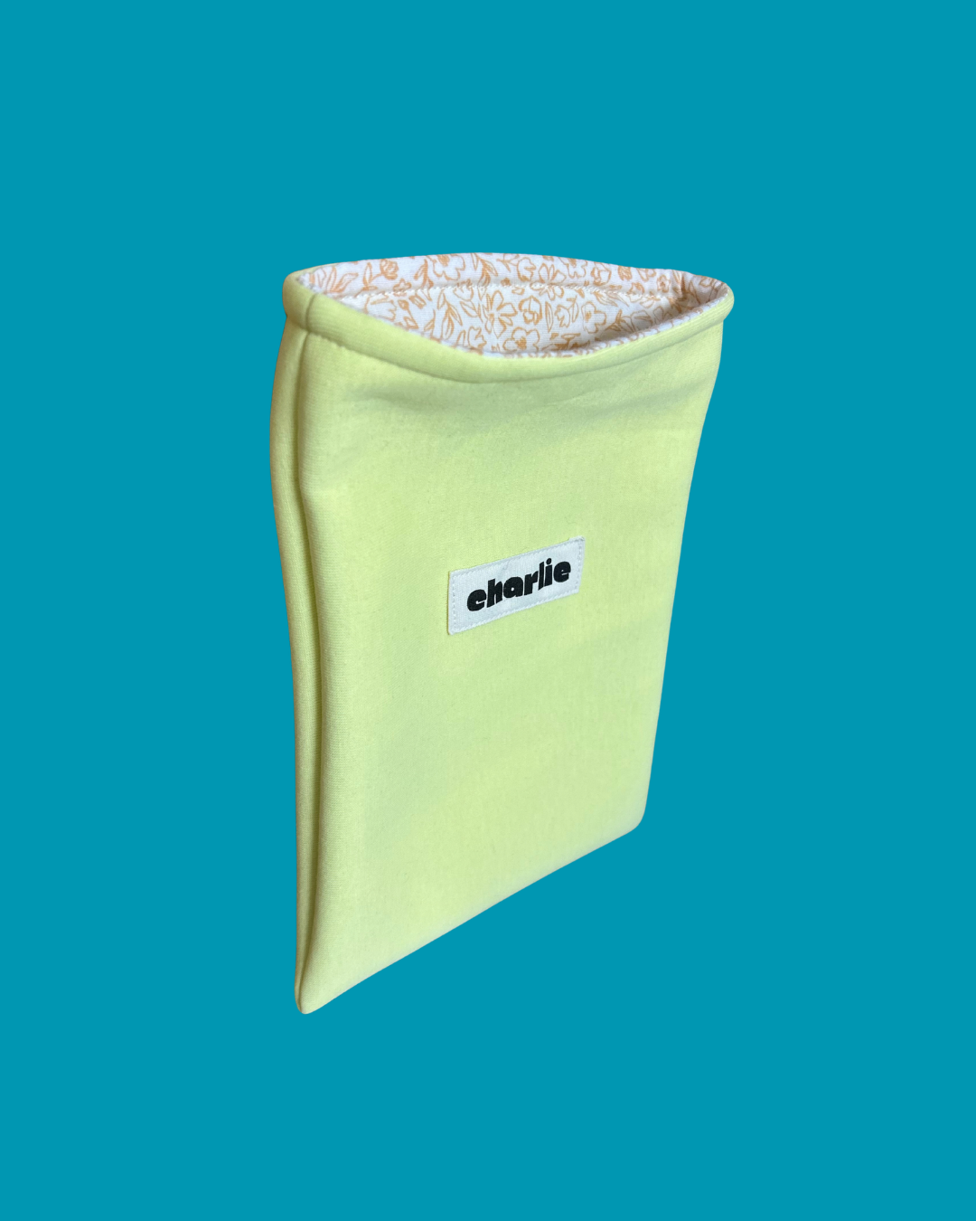 pochette-kindle-petit-livre-jaune-fluo-1.png