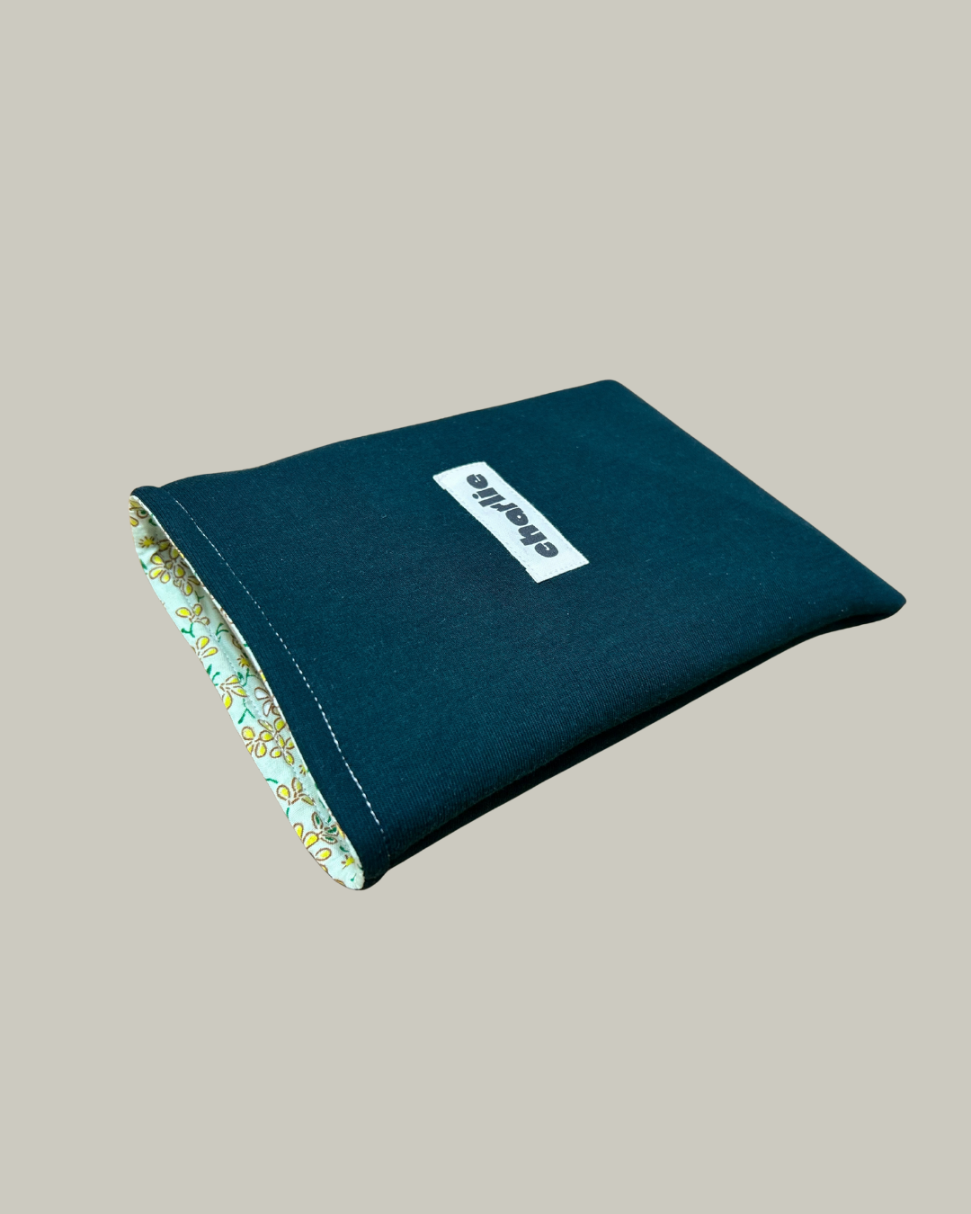 pochette-kindle-petit-livre-vert sapin-1.png