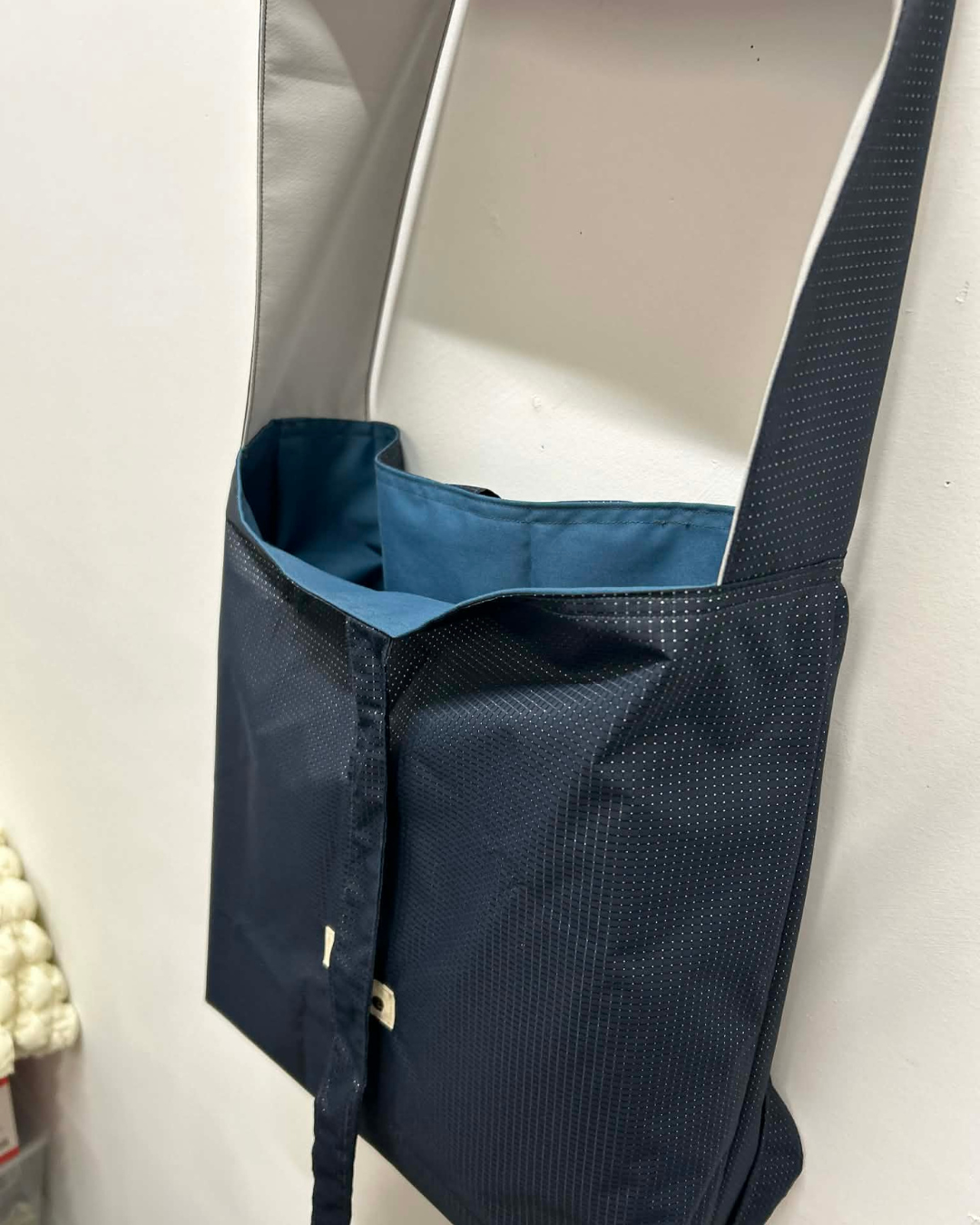 special-sac-reversible-impermeable-bleu-6.png