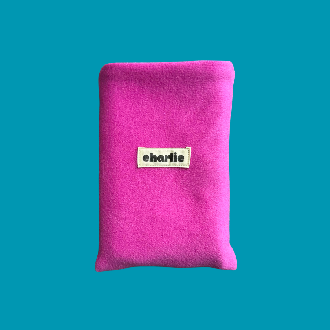 pochette-kindle-petit-livre-r%C3%A9versible-fushia-1.png