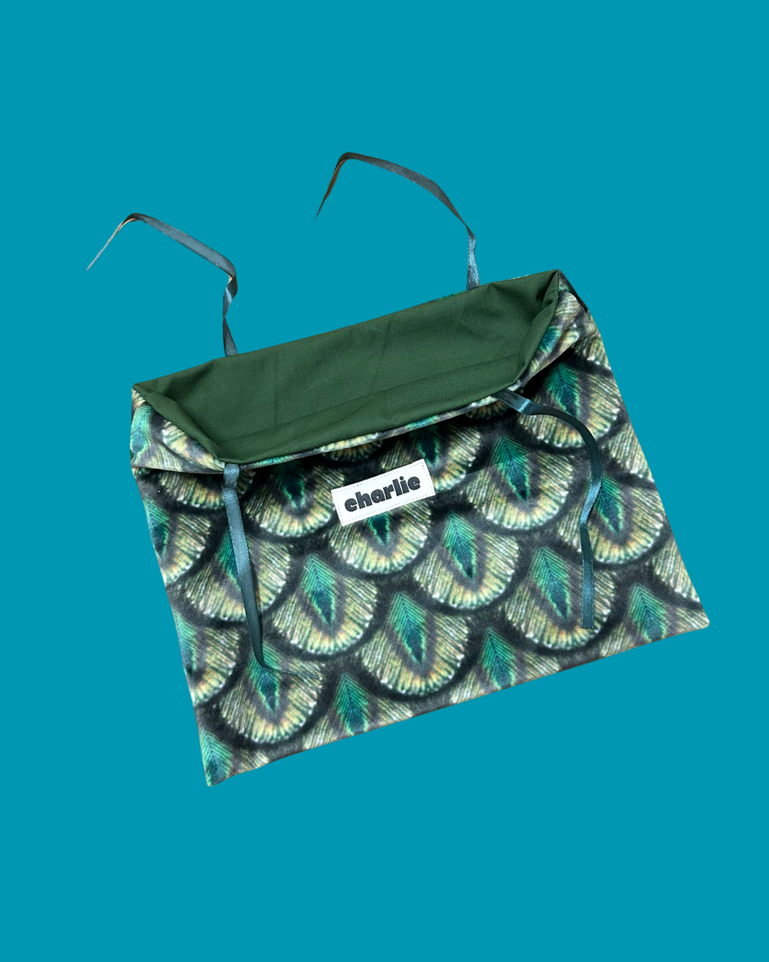 pochette-à-livre-coquette-velours tropical-2.png