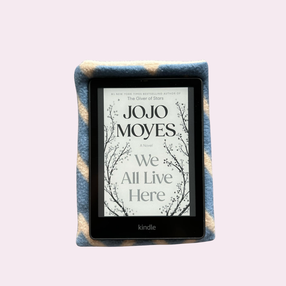 pochette-kindle-petit-livre-réversible-aztèque-bleu-beige-1.png