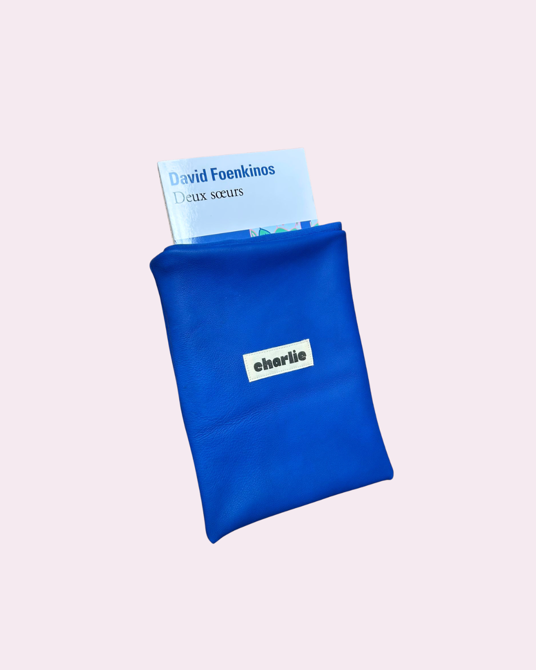 pochette-kindle-petit-livre-cuir-bleu-électrique-1.png